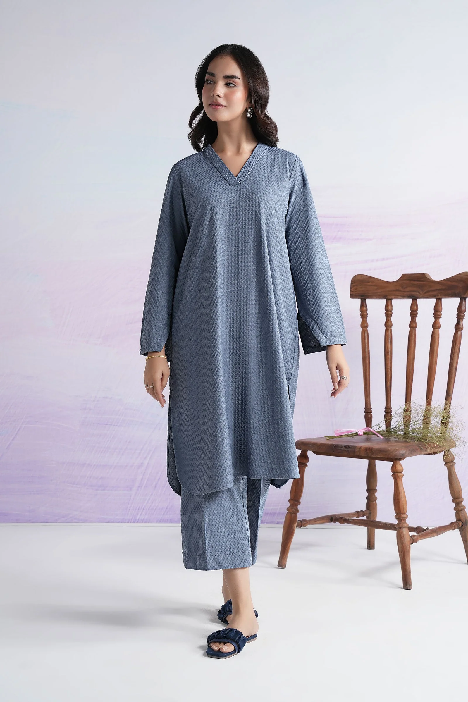2 Pc Dyed Textured Knit Suit