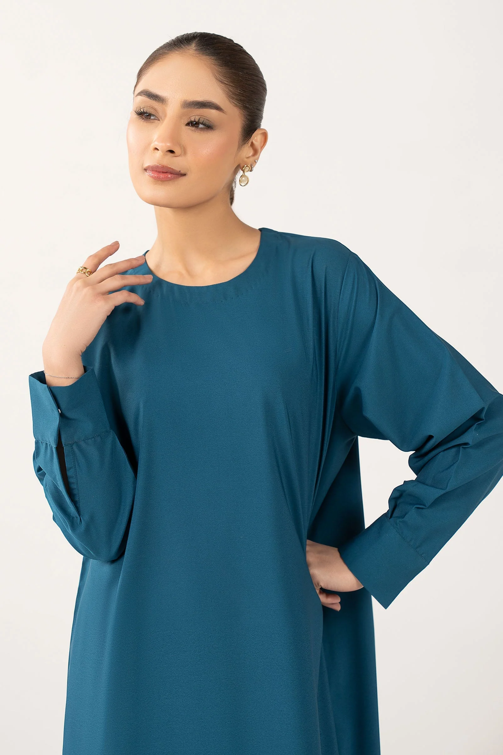 2 Pc Embroidered Crepe Suit - Image 2