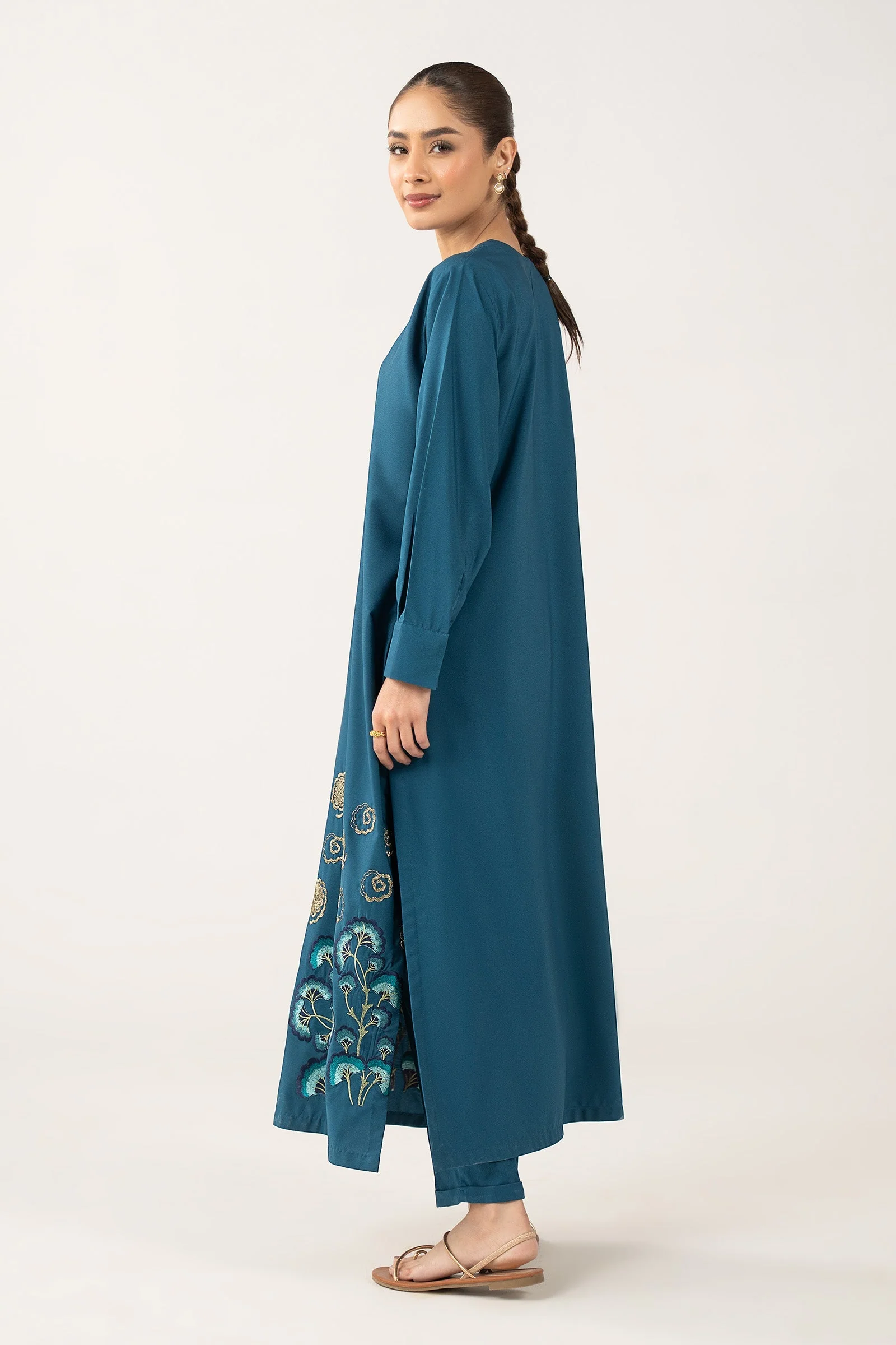 2 Pc Embroidered Crepe Suit - Image 5