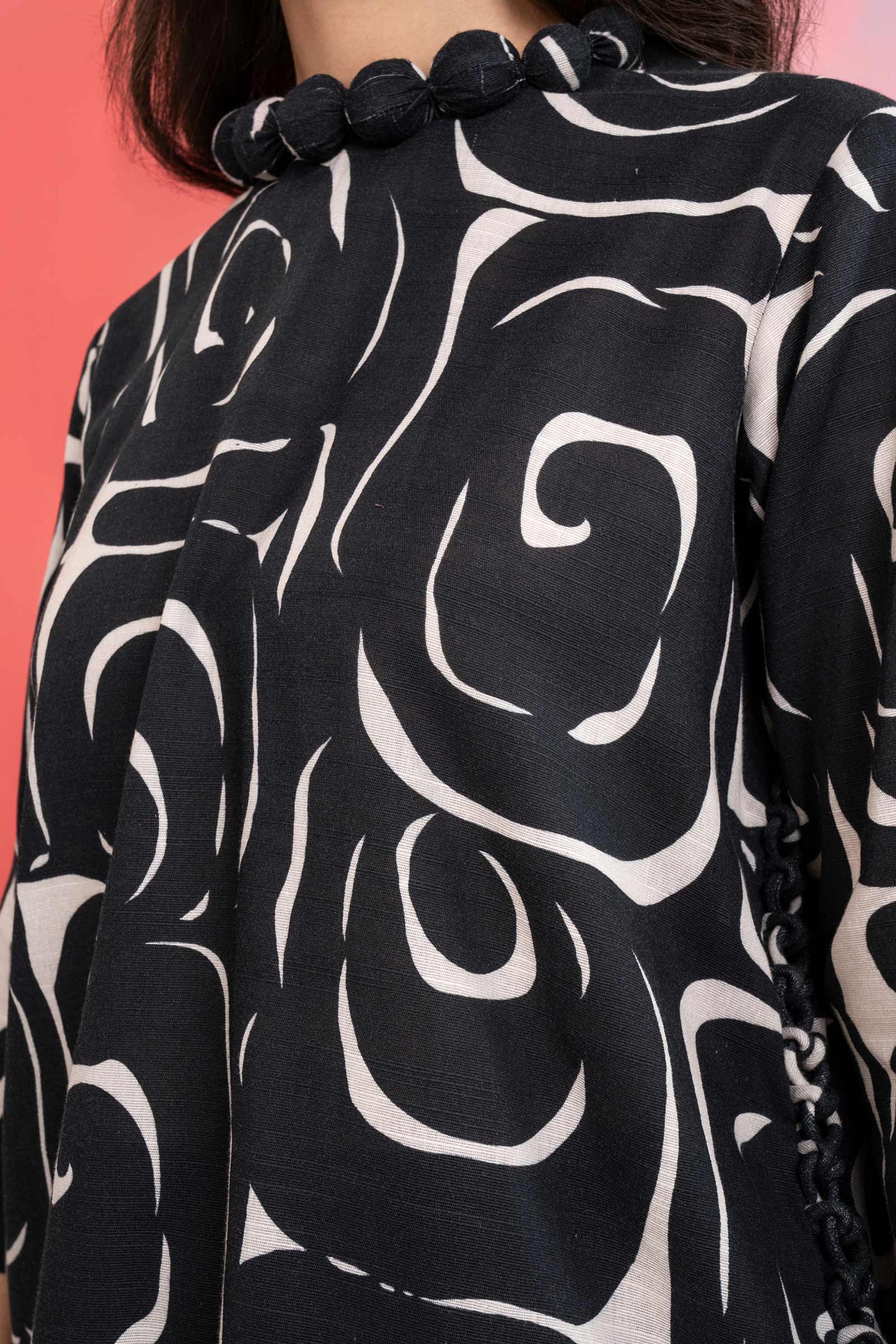 2 Pc Printed Slub Khaddar Suit - Image 4