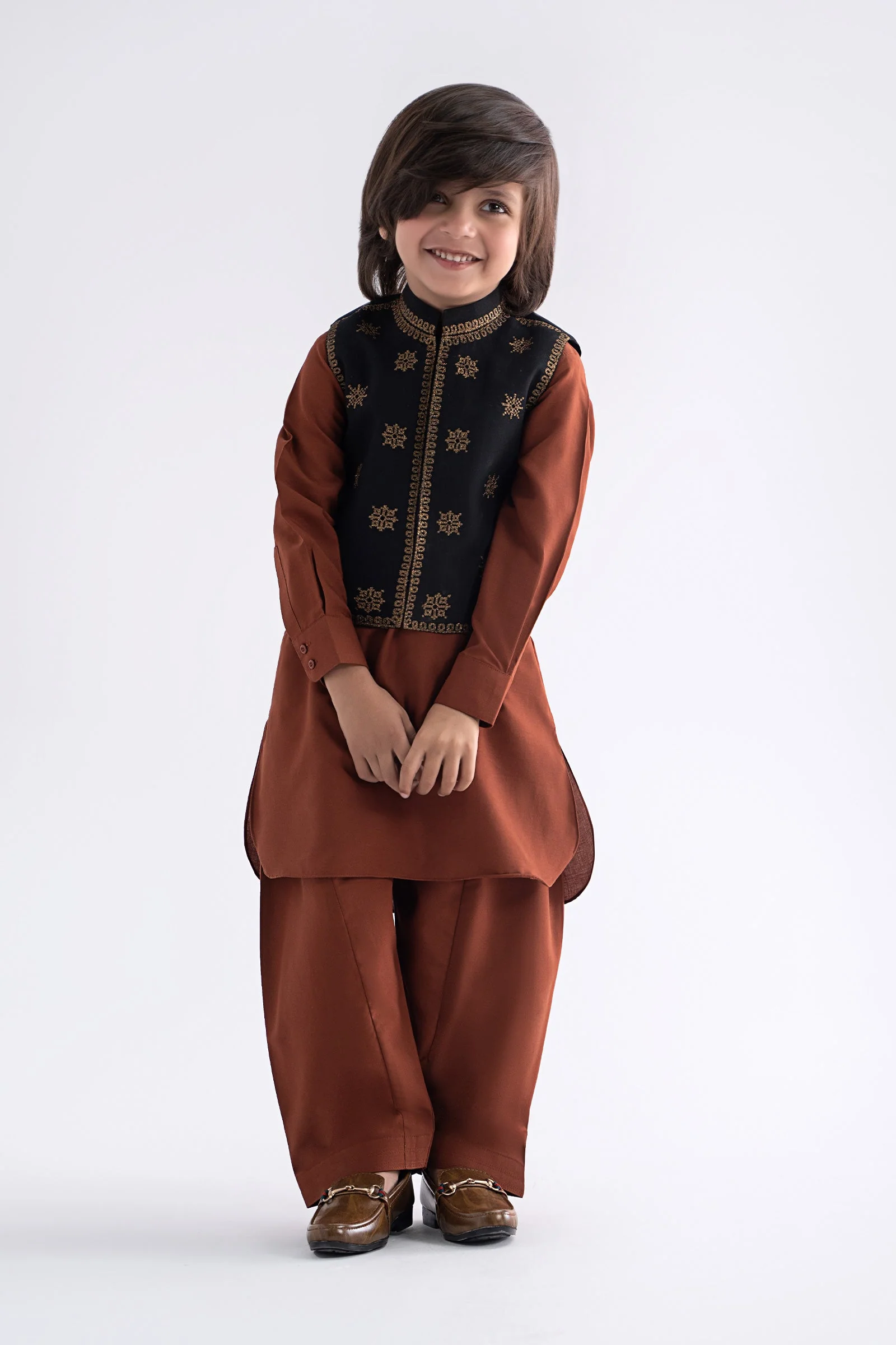 3 Piece Embroidered Blended Suit - Image 4