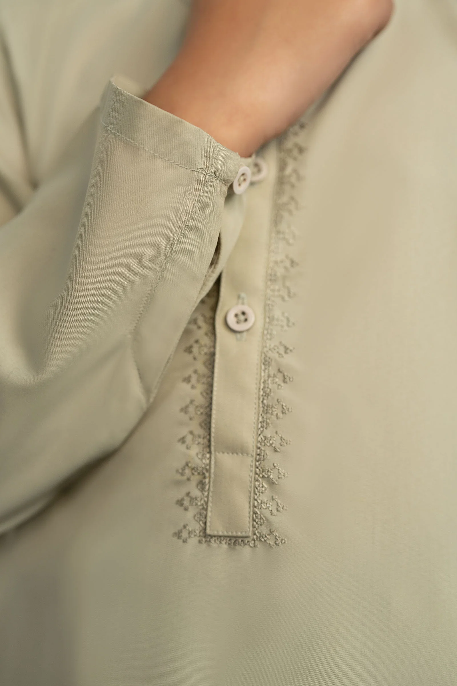 2 Piece Embroidered Blended Suit - Image 3