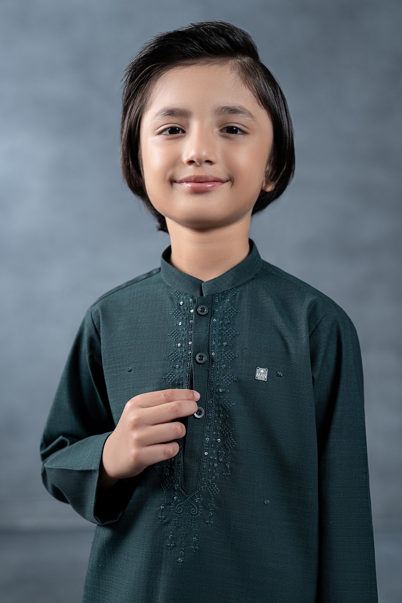 2 Piece Blended Khaddar Suit - Image 2