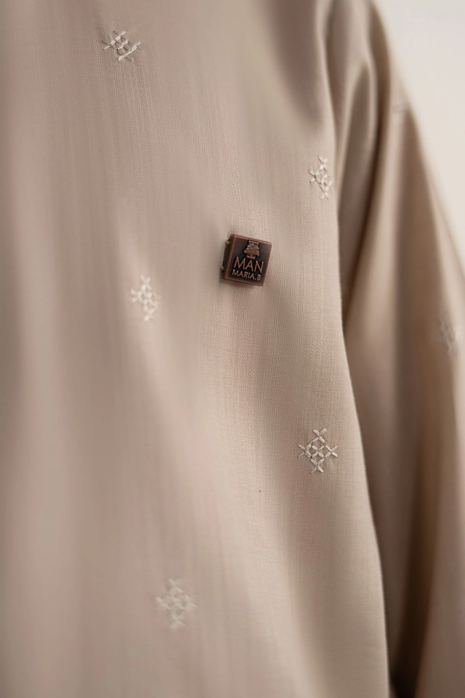 Embroidered Abalone Kurta - Image 3