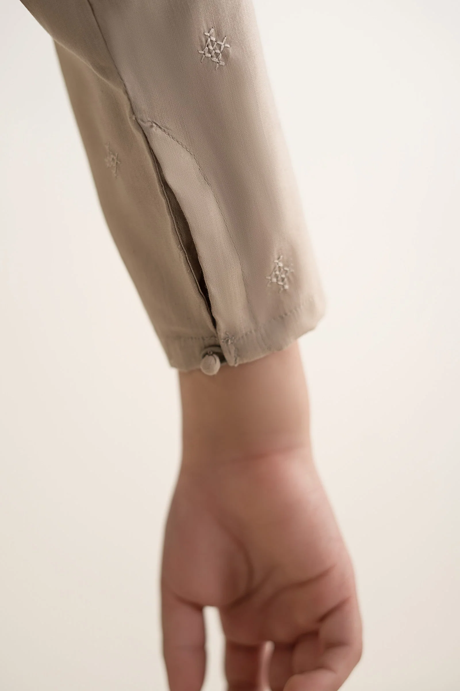 Embroidered Abalone Kurta - Image 4