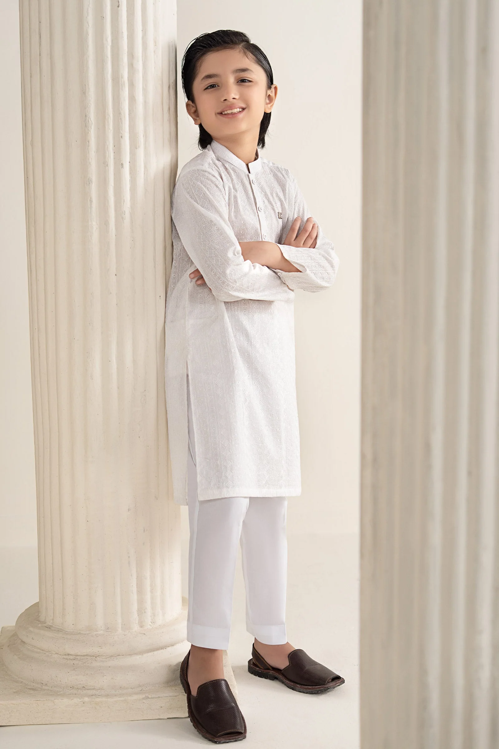 Embroidered Lawn Kurta - Image 3