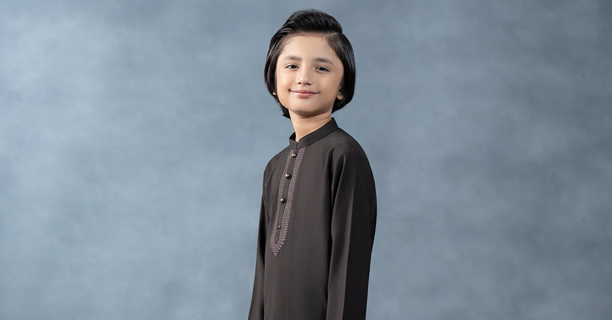 Embroidered Blended Kurta - Image 7