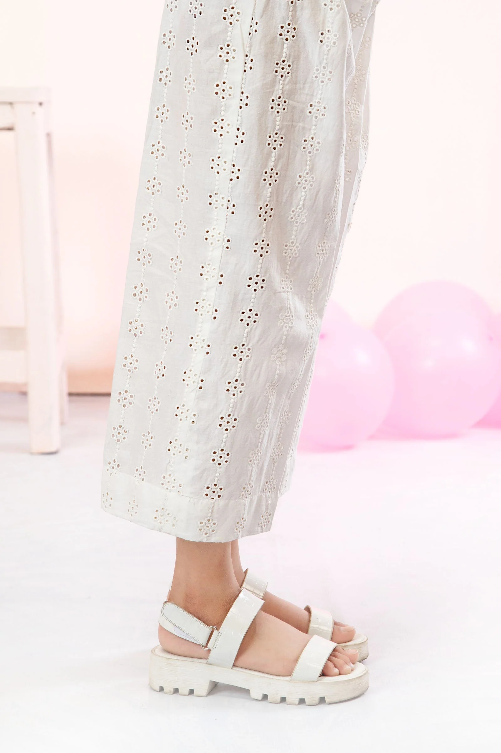 Trouser White MBK-SS22-45 - Image 2