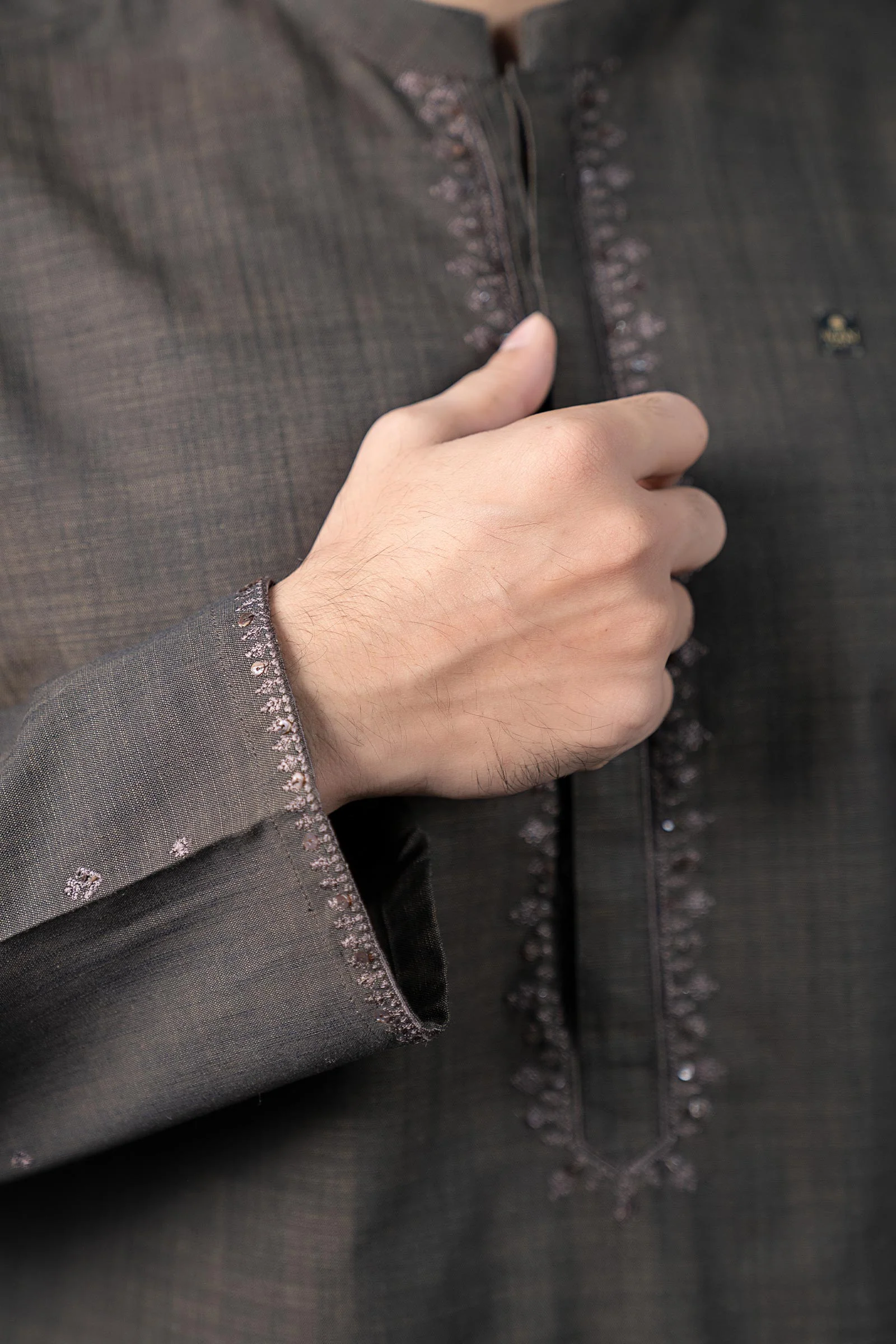 2 Piece Blended Khaddar Suit - Image 5