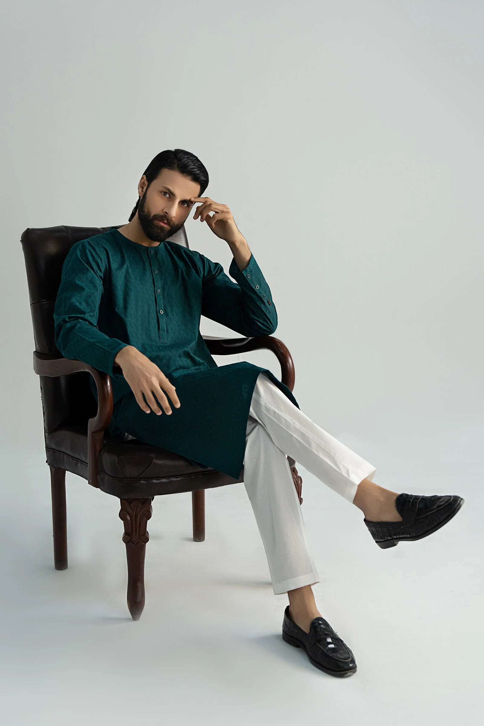 Embroidered Cotton Kurta - Image 4
