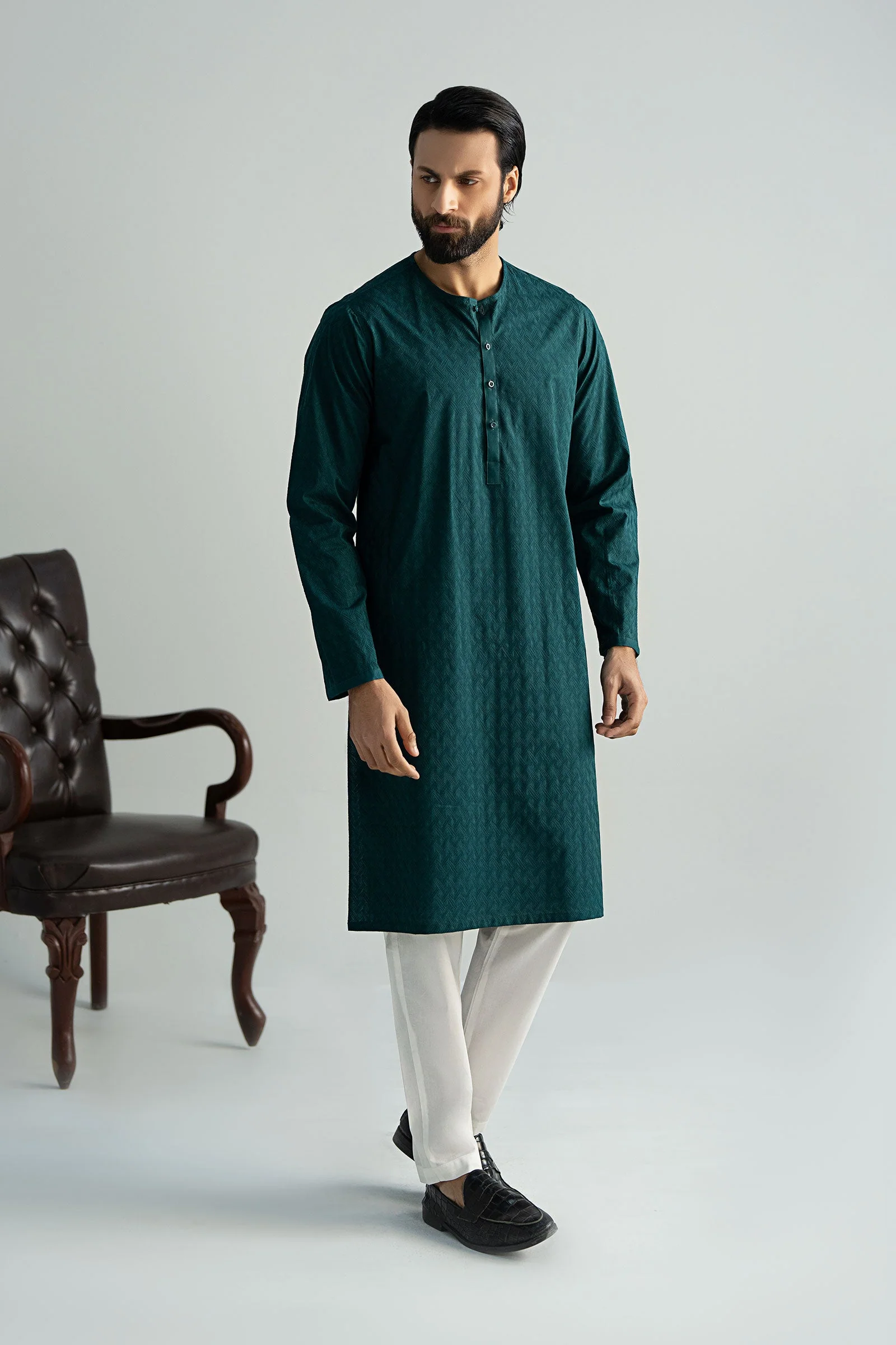 Embroidered Cotton Kurta - Image 5