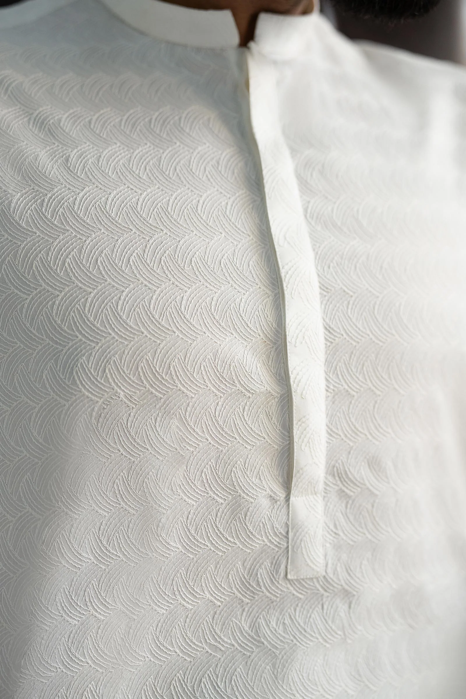 Embroidered Cotton Kurta - Image 4