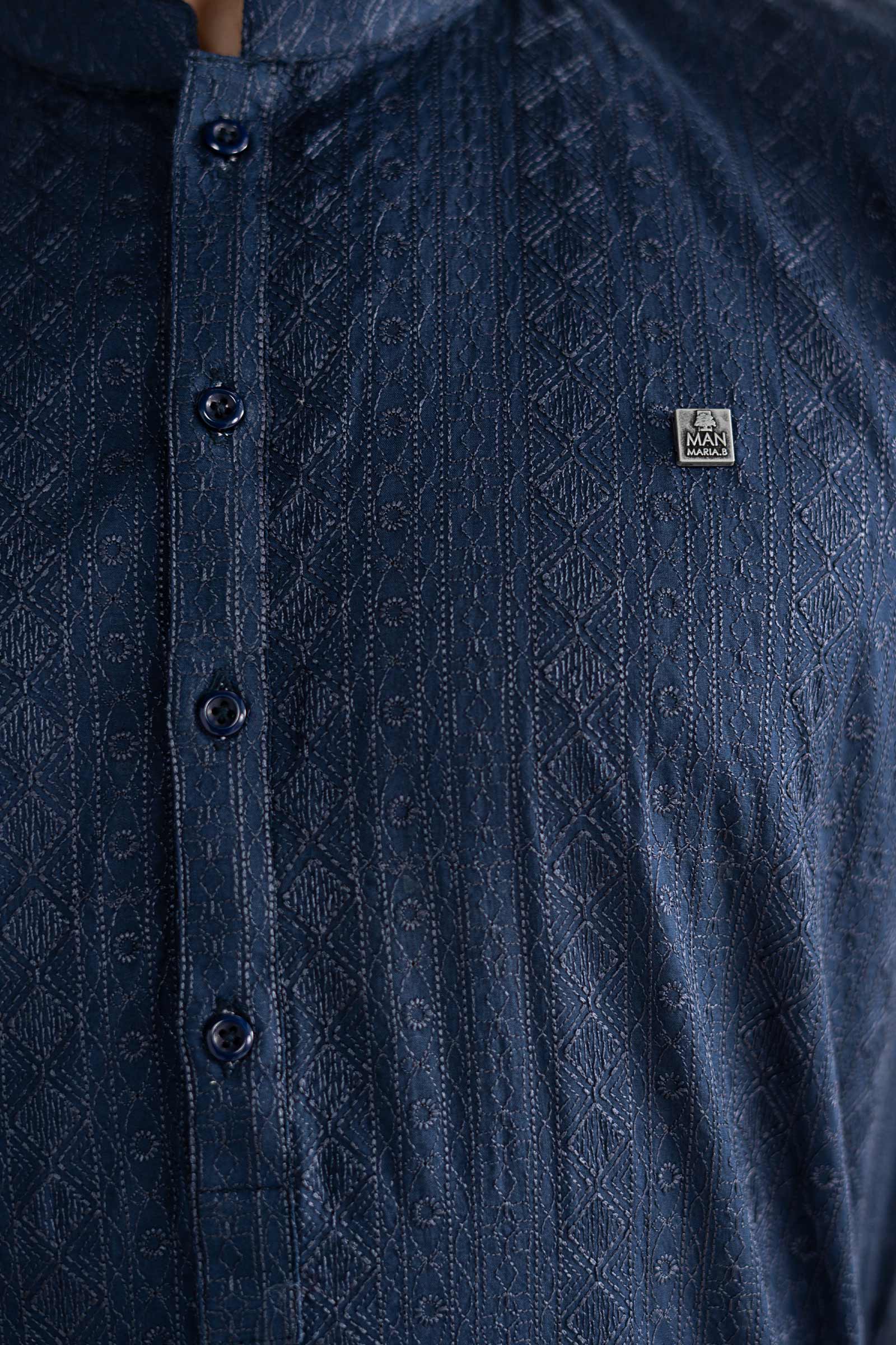 Embroidered Lawn Kurta - Image 4