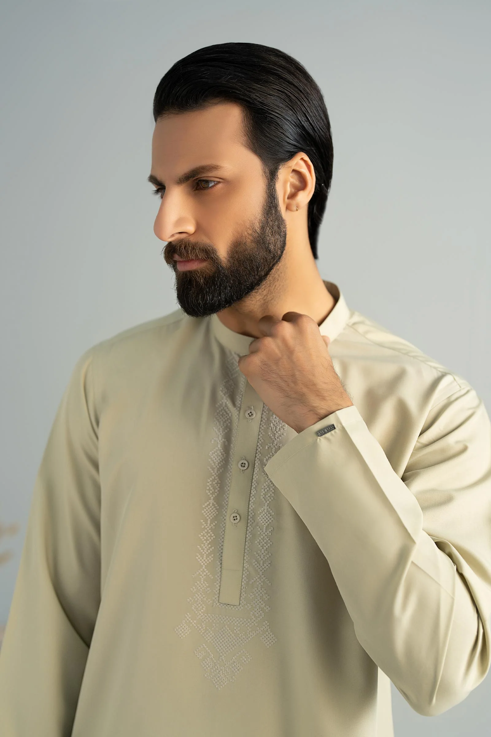 2 Piece Embroidered Blended Suit - Image 2