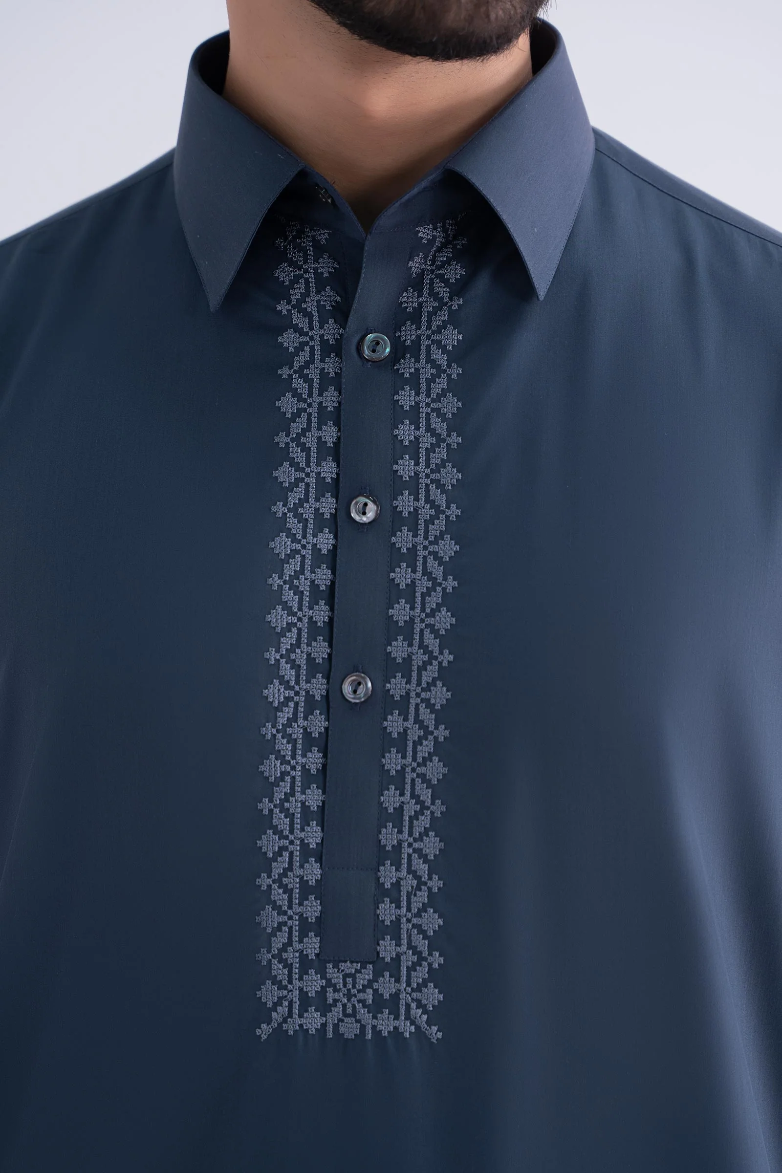 2 Piece Embroidered Blended Suit - Image 4