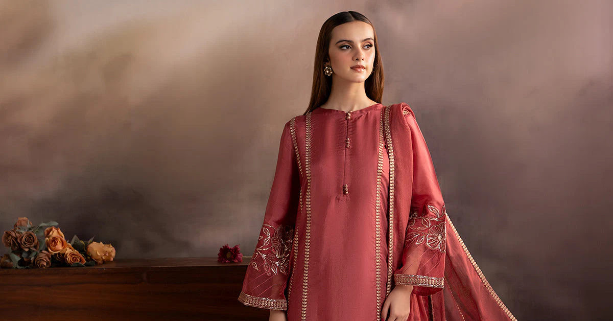 3 Piece Embroidered Tassel Silk Suit - Image 2