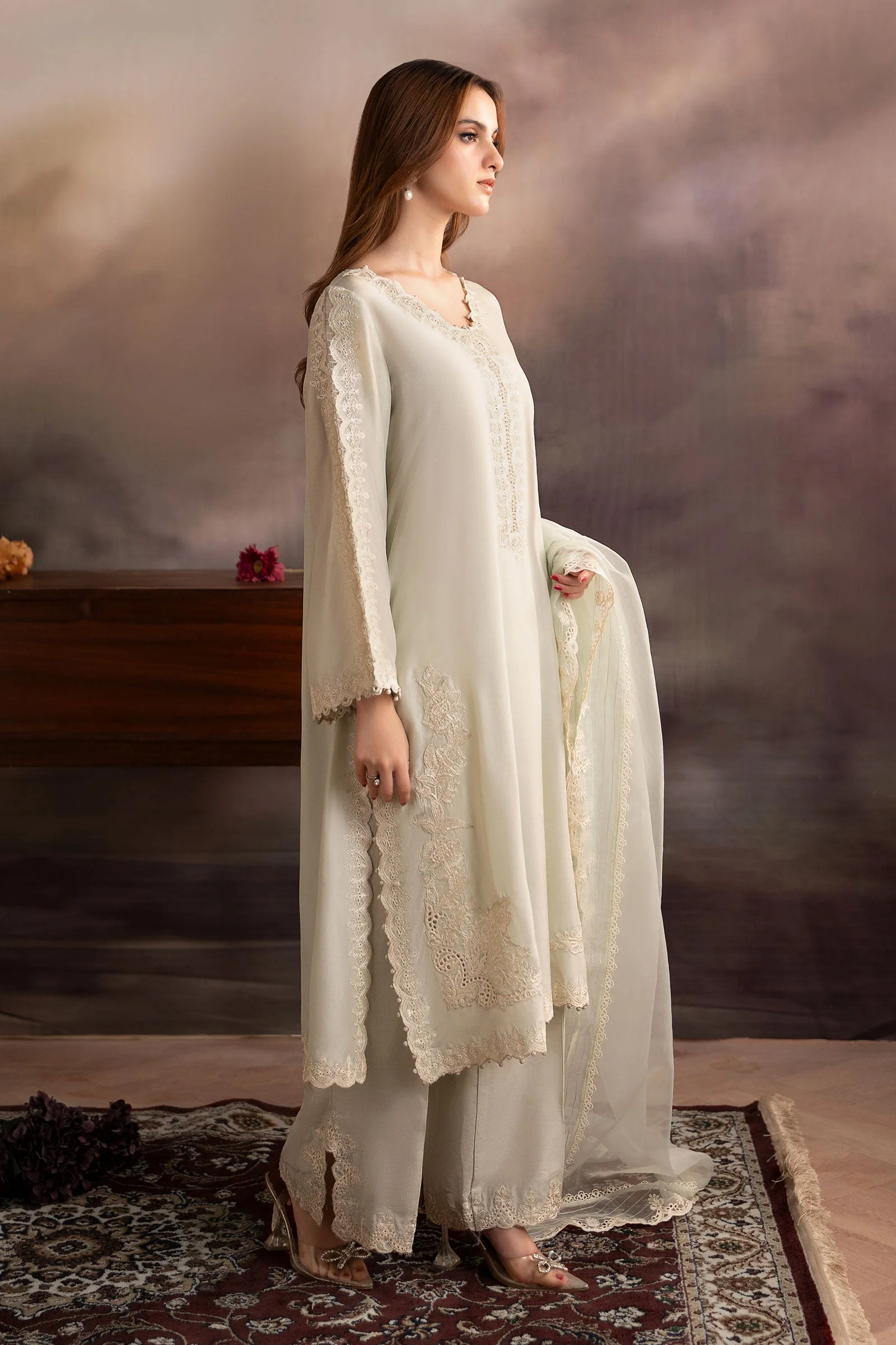 3 Piece Embroidered Tassel Silk Suit - Image 5