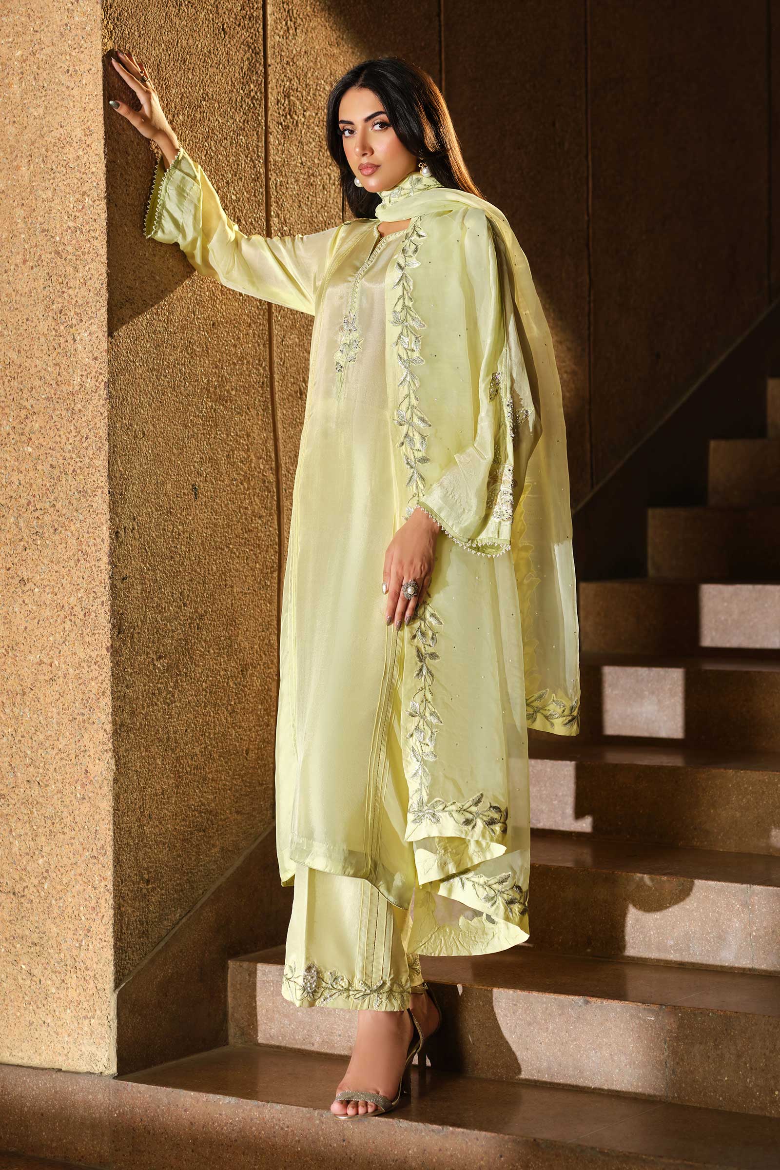 3 Piece Embroidered Tassel Silk Suit - Image 6