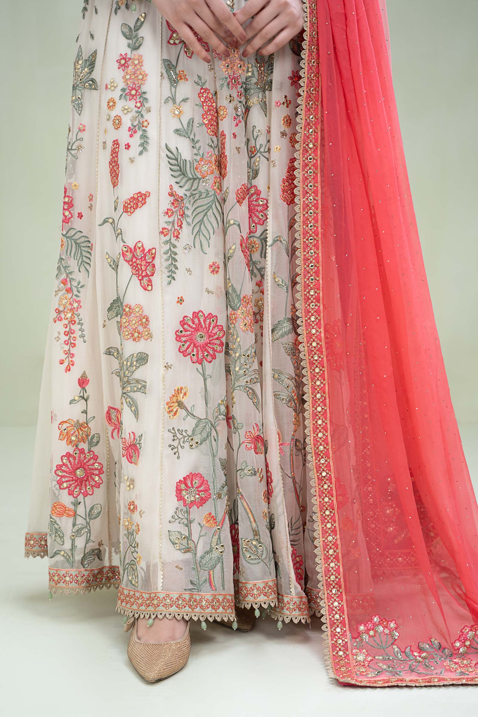 Suit Cloud White Floral MCS-23-106 - Image 5