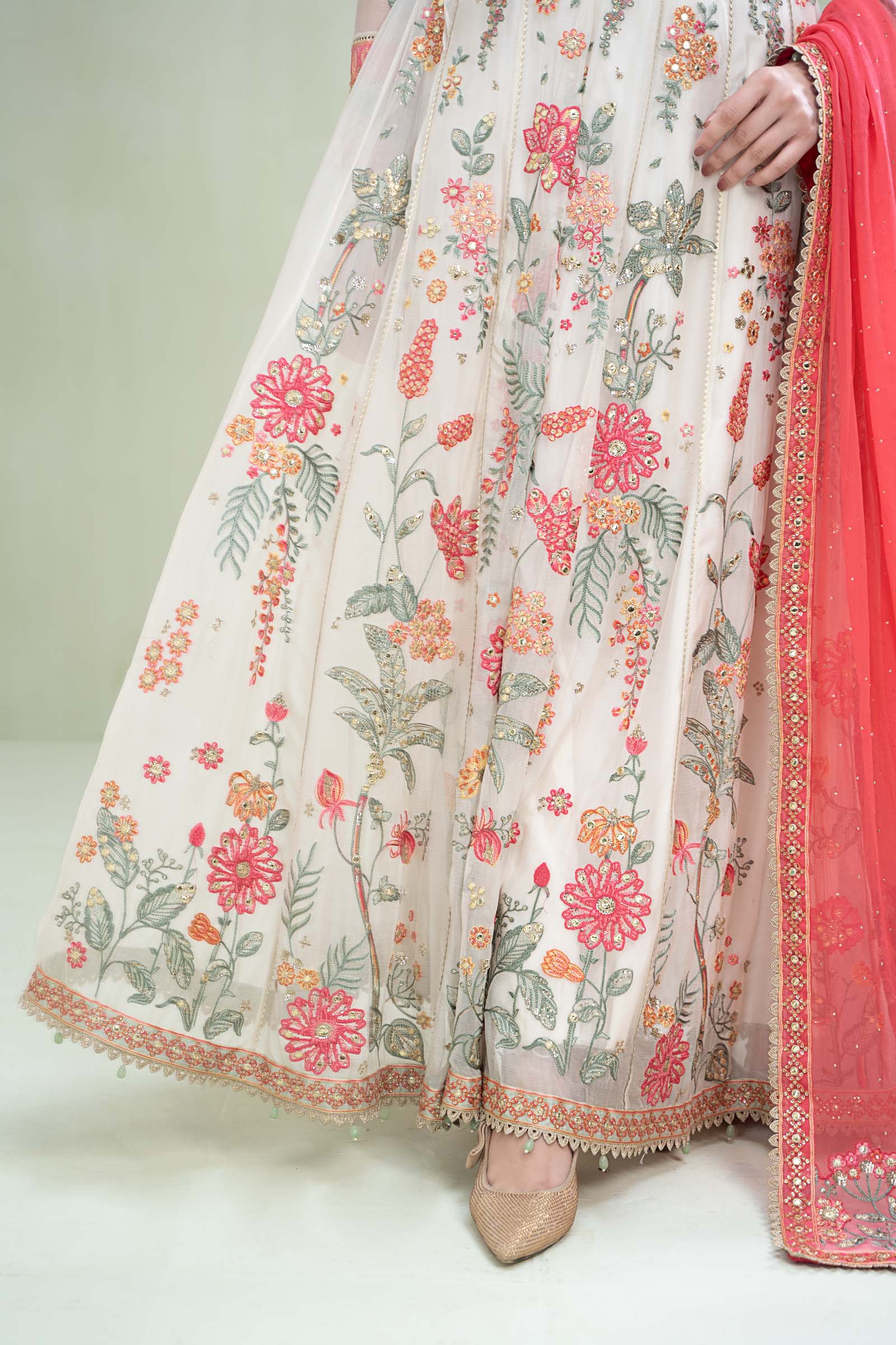 Suit Cloud White Floral MCS-23-106 - Image 6