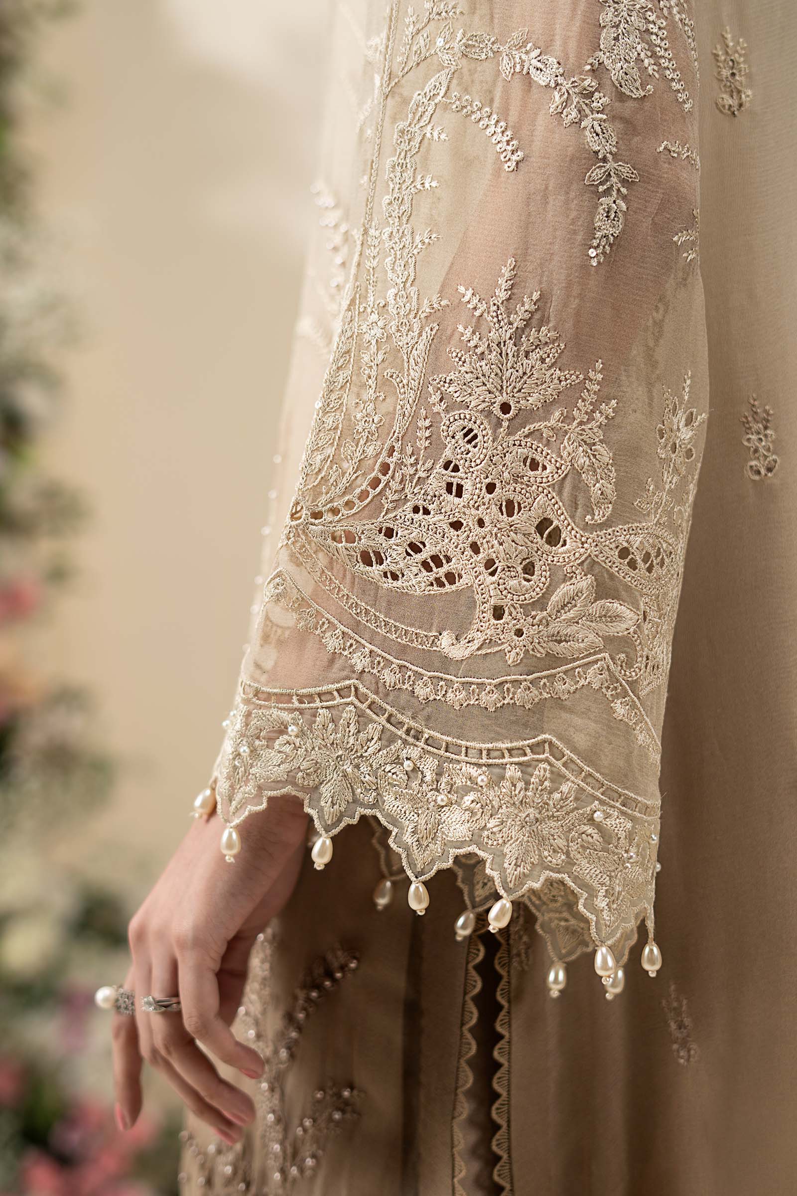 3 Piece Embroidered Chiffon Suit - Image 6