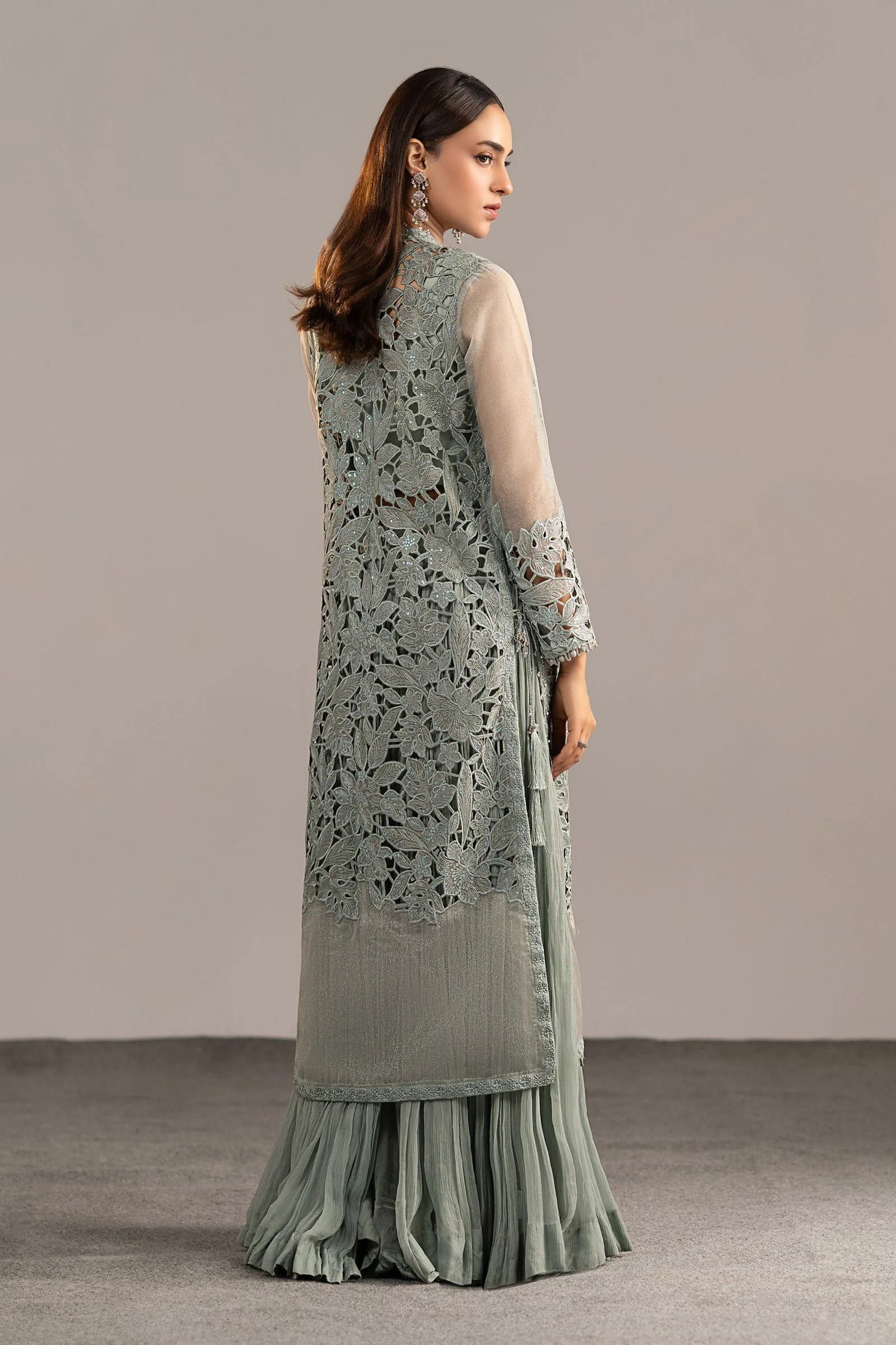 3 Piece Embroidered Zari Organza Suit - Image 10