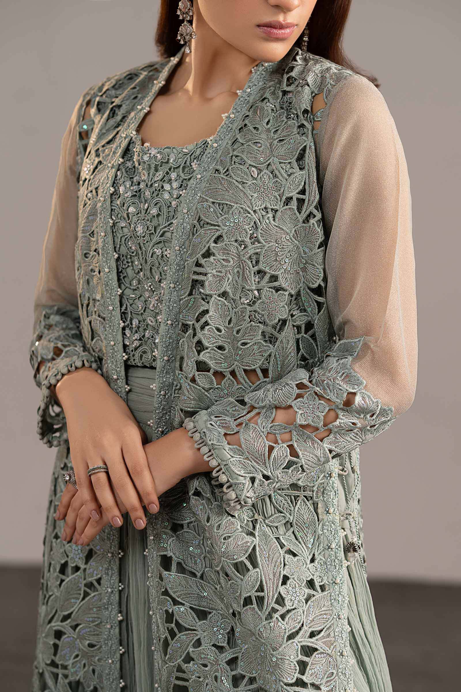 3 Piece Embroidered Zari Organza Suit - Image 5