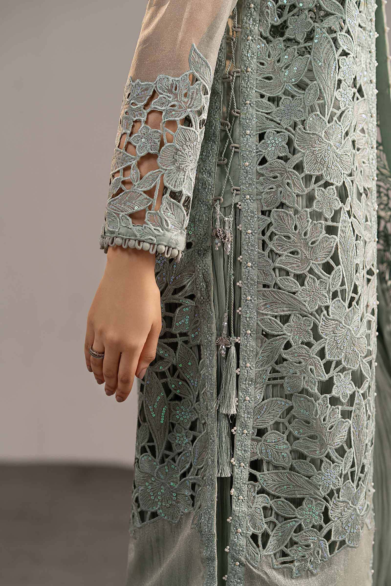3 Piece Embroidered Zari Organza Suit - Image 6