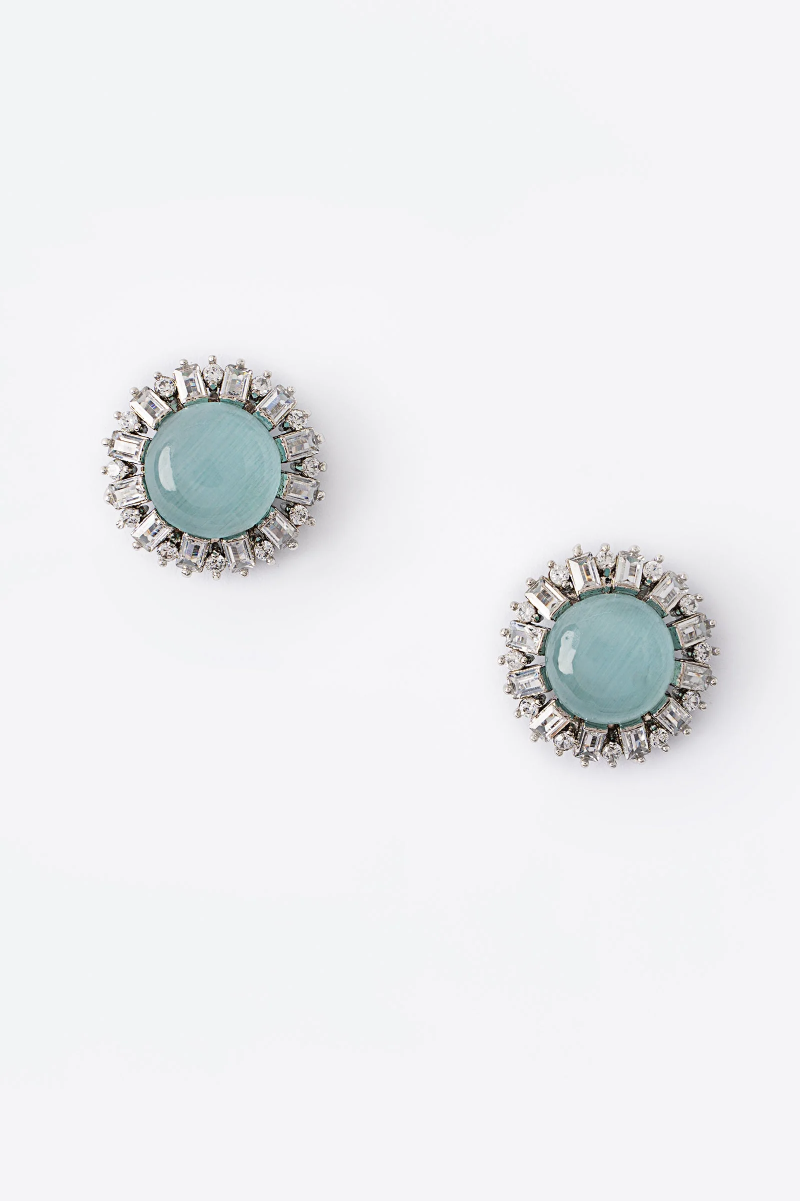 Minimalist Studs - Image 2