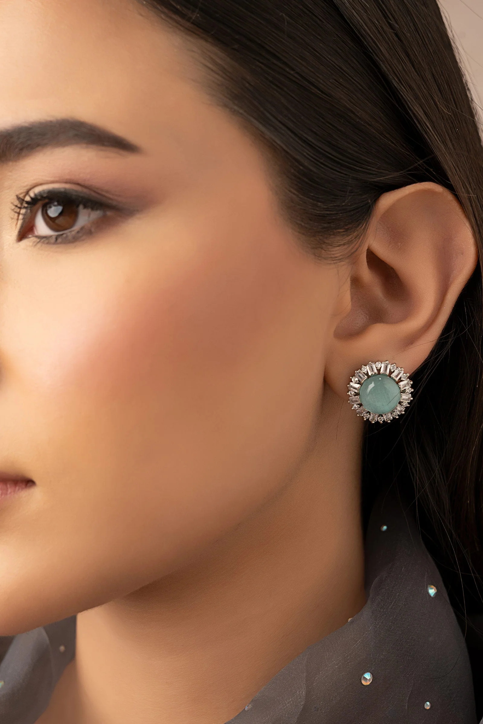 Minimalist Studs - Image 3
