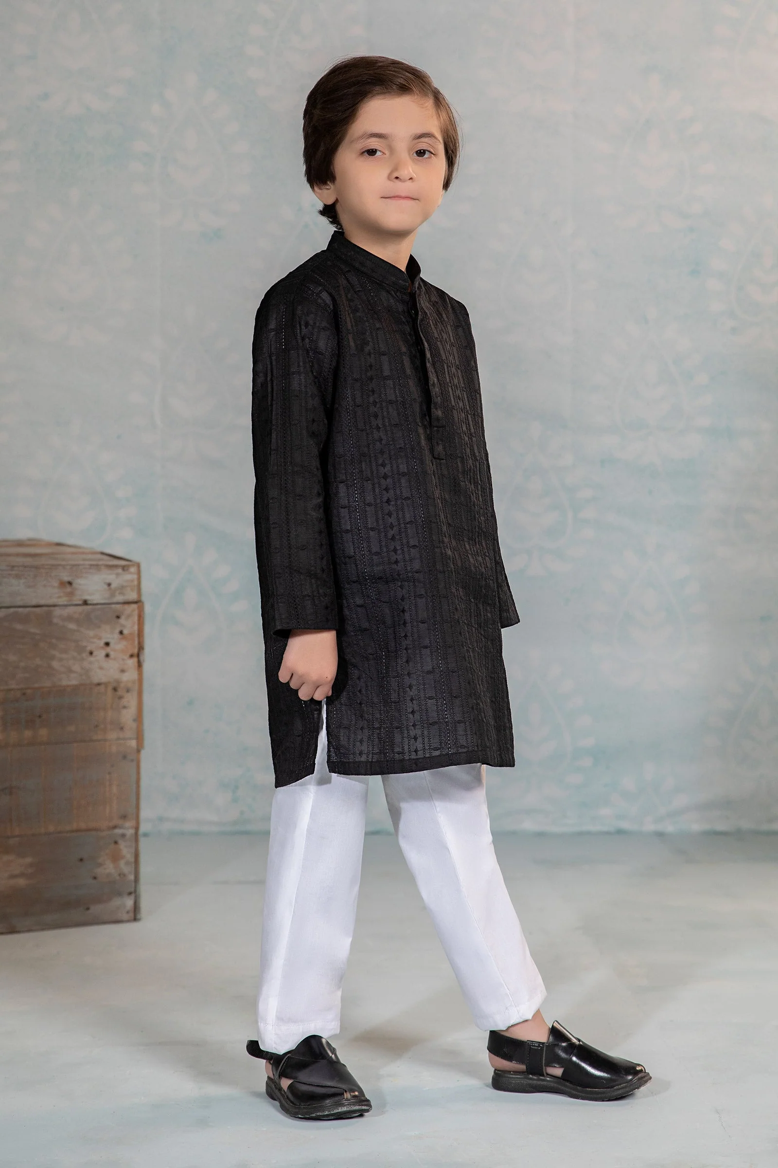 Embroidered Cotton Kurta - Image 6