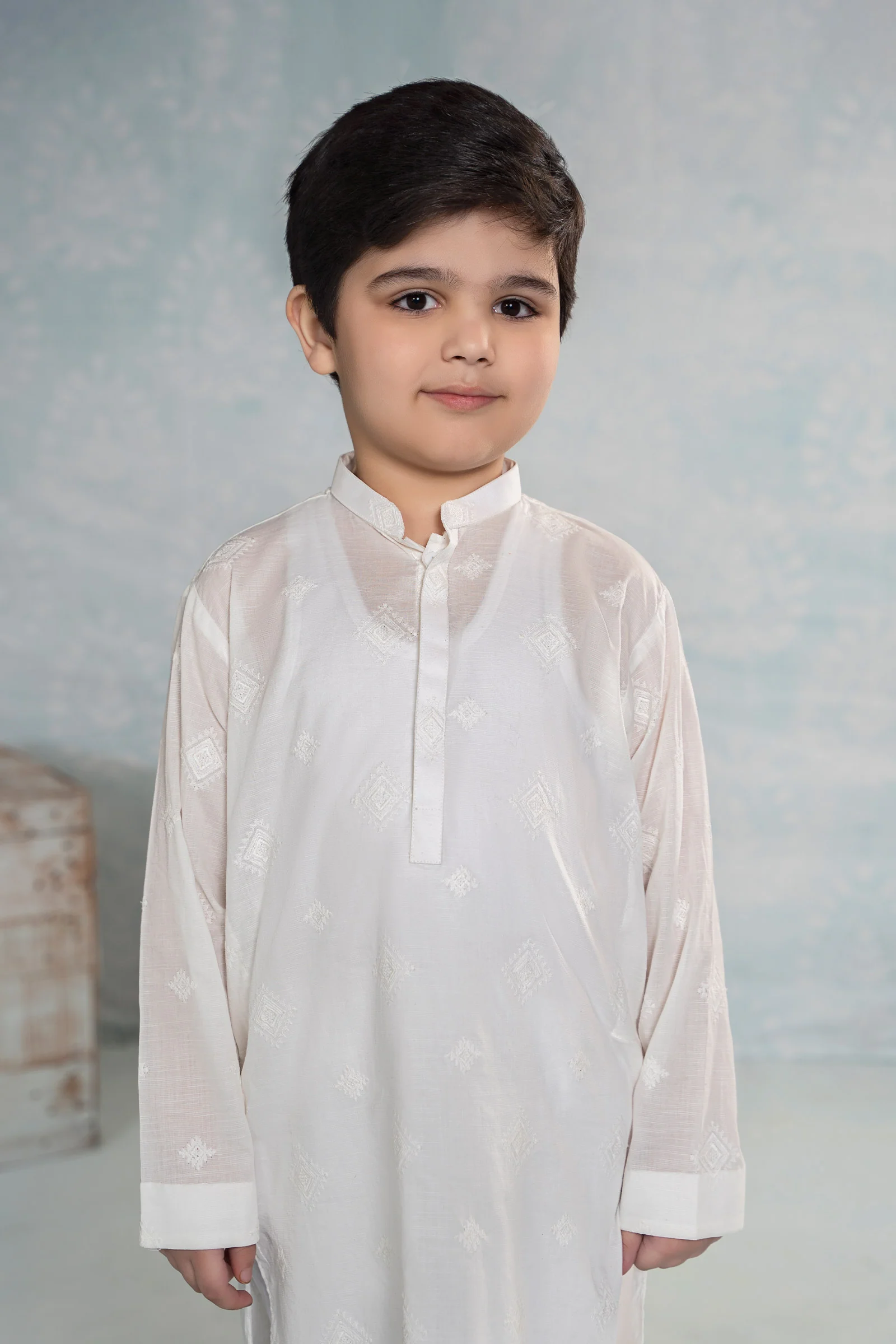 Embroidered Cotton Kurta - Image 4