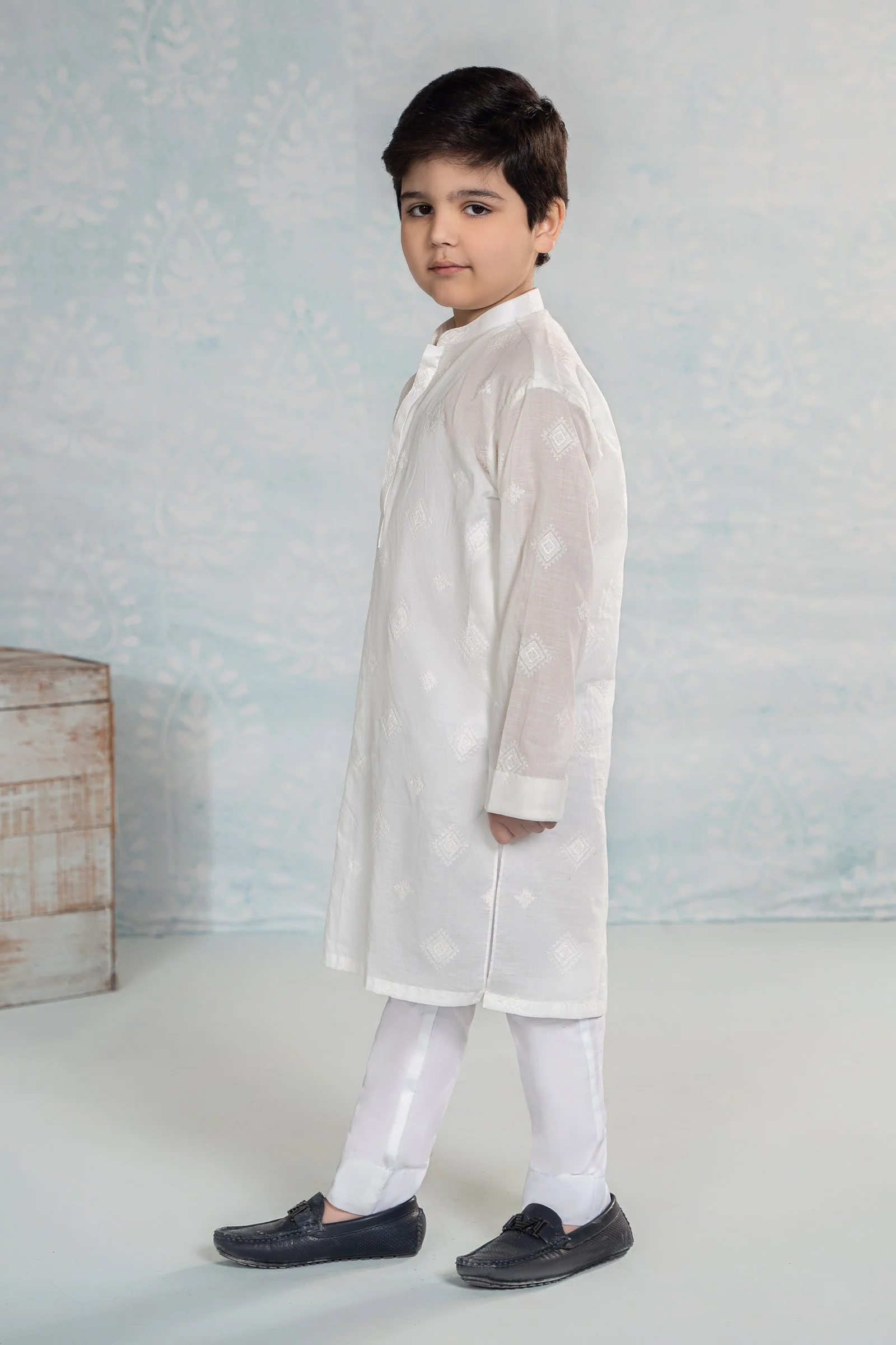 Embroidered Cotton Kurta - Image 6
