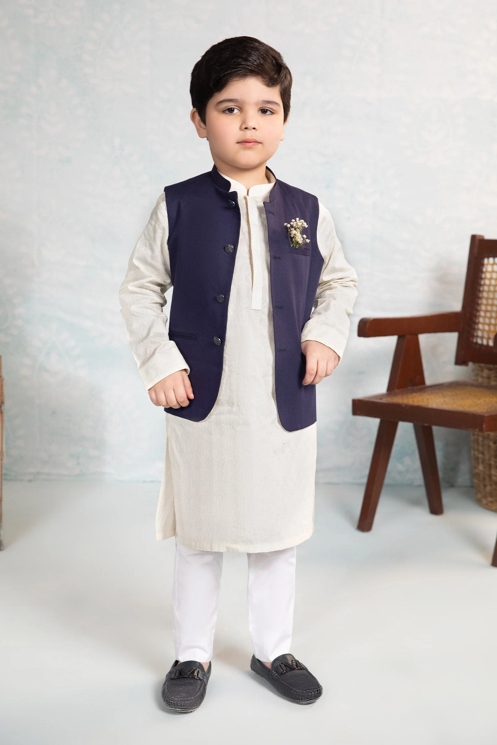 Embroidered Cotton Kurta - Image 5