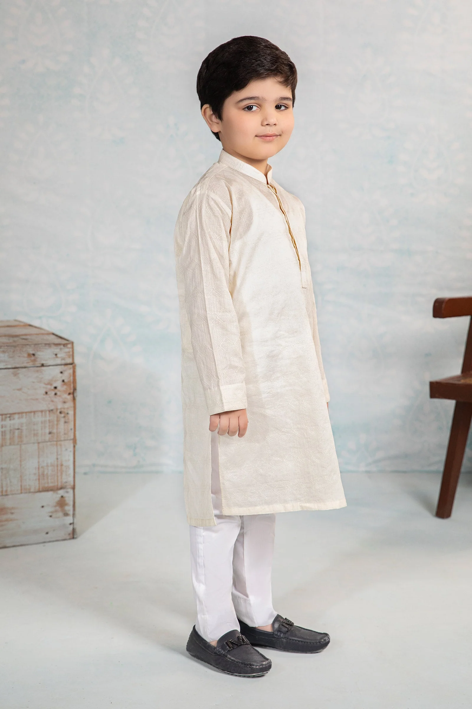 Embroidered Cotton Kurta - Image 6