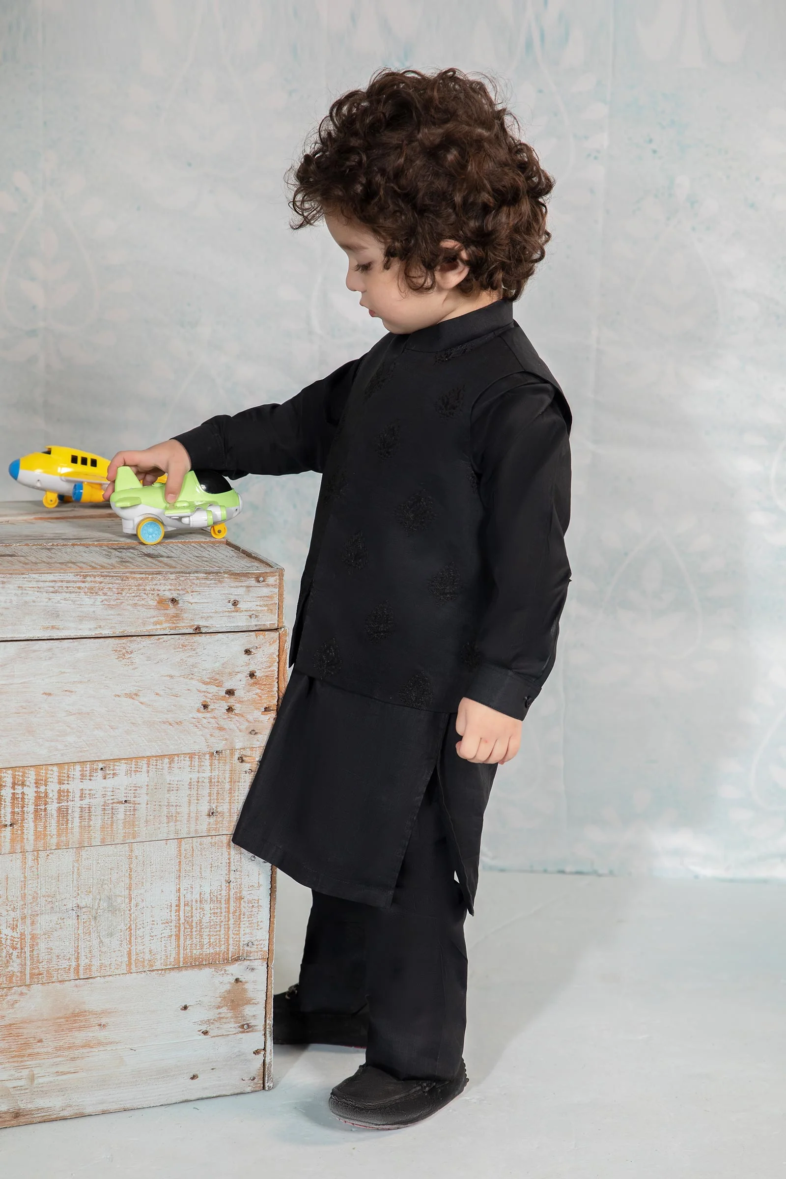Embroidered Slub Cotton Suit - Image 5