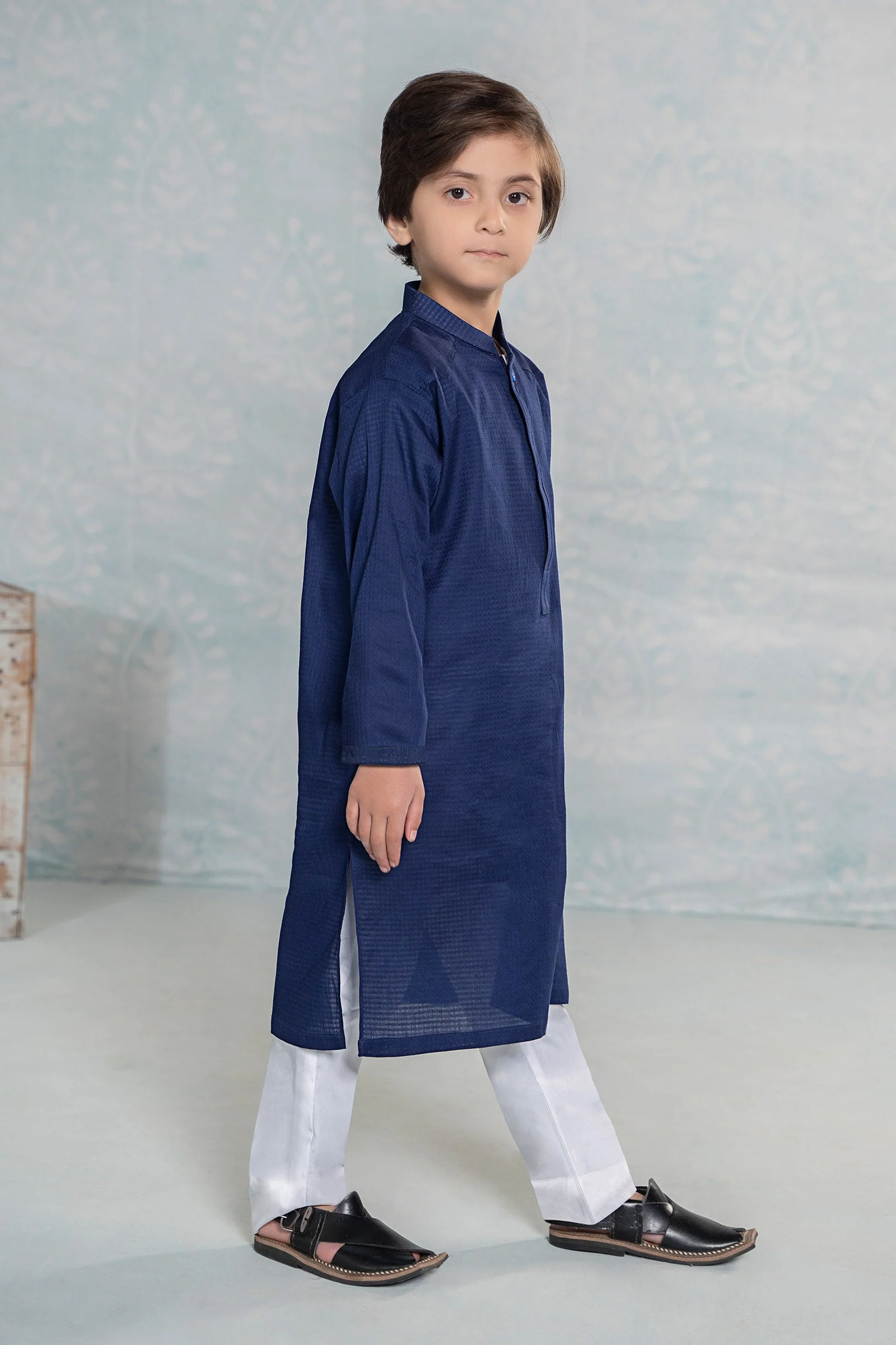 Dyed Dobby Suit - Image 4