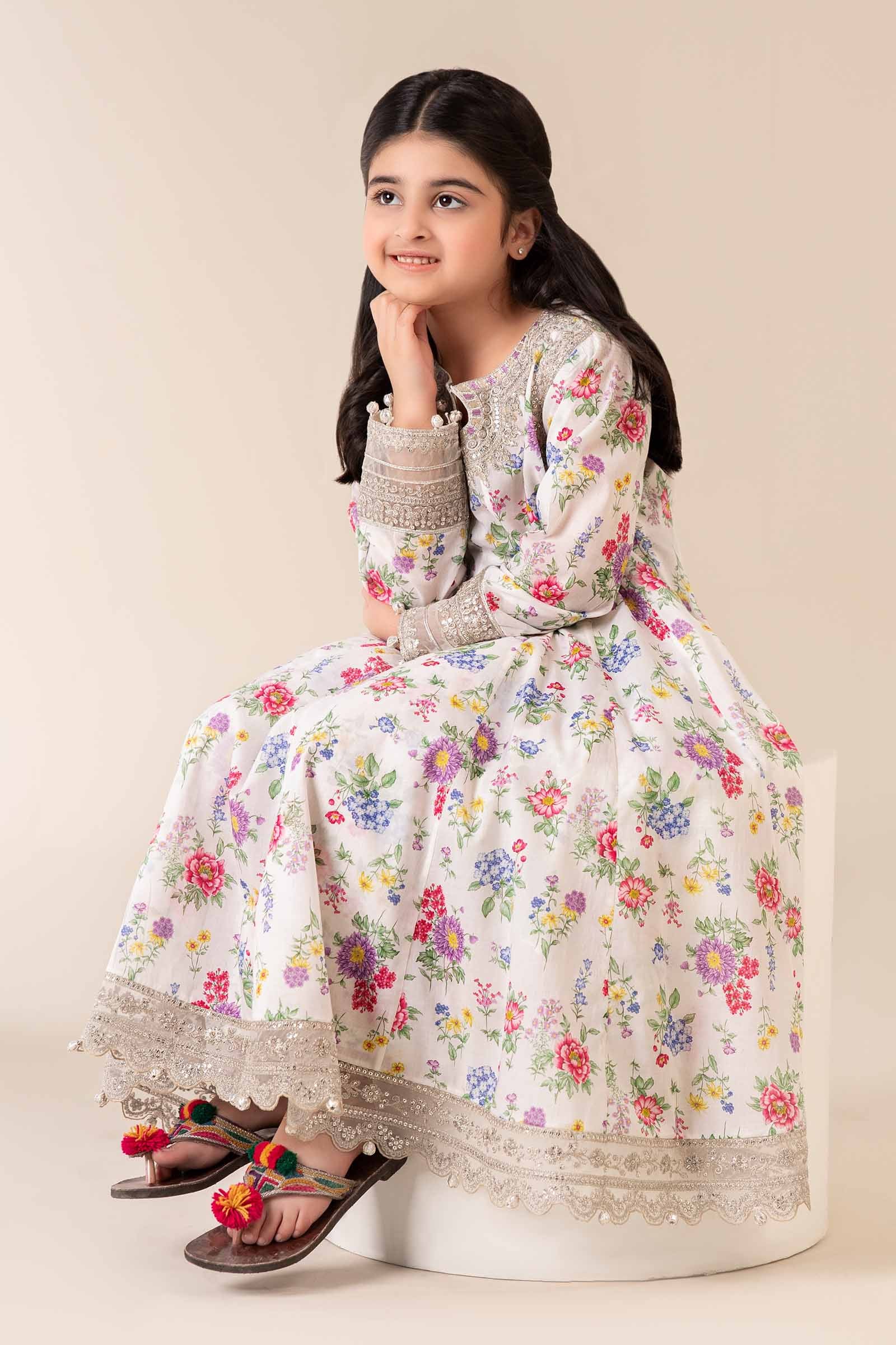3 Piece Embroidered Lawn Suit - Image 3