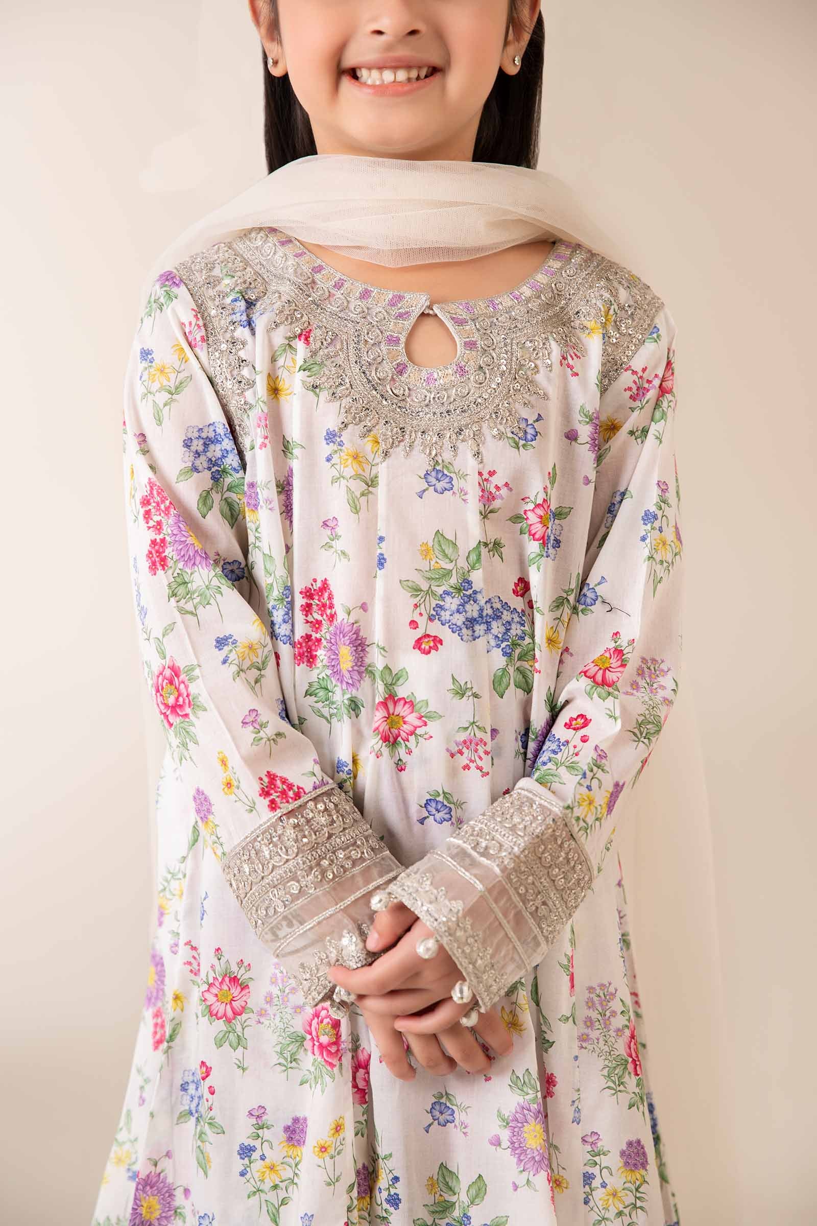 3 Piece Embroidered Lawn Suit - Image 4