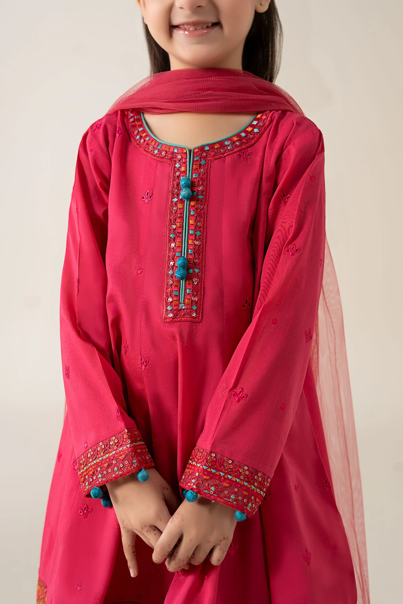 3 Piece Embroidered Lawn Suit - Image 3