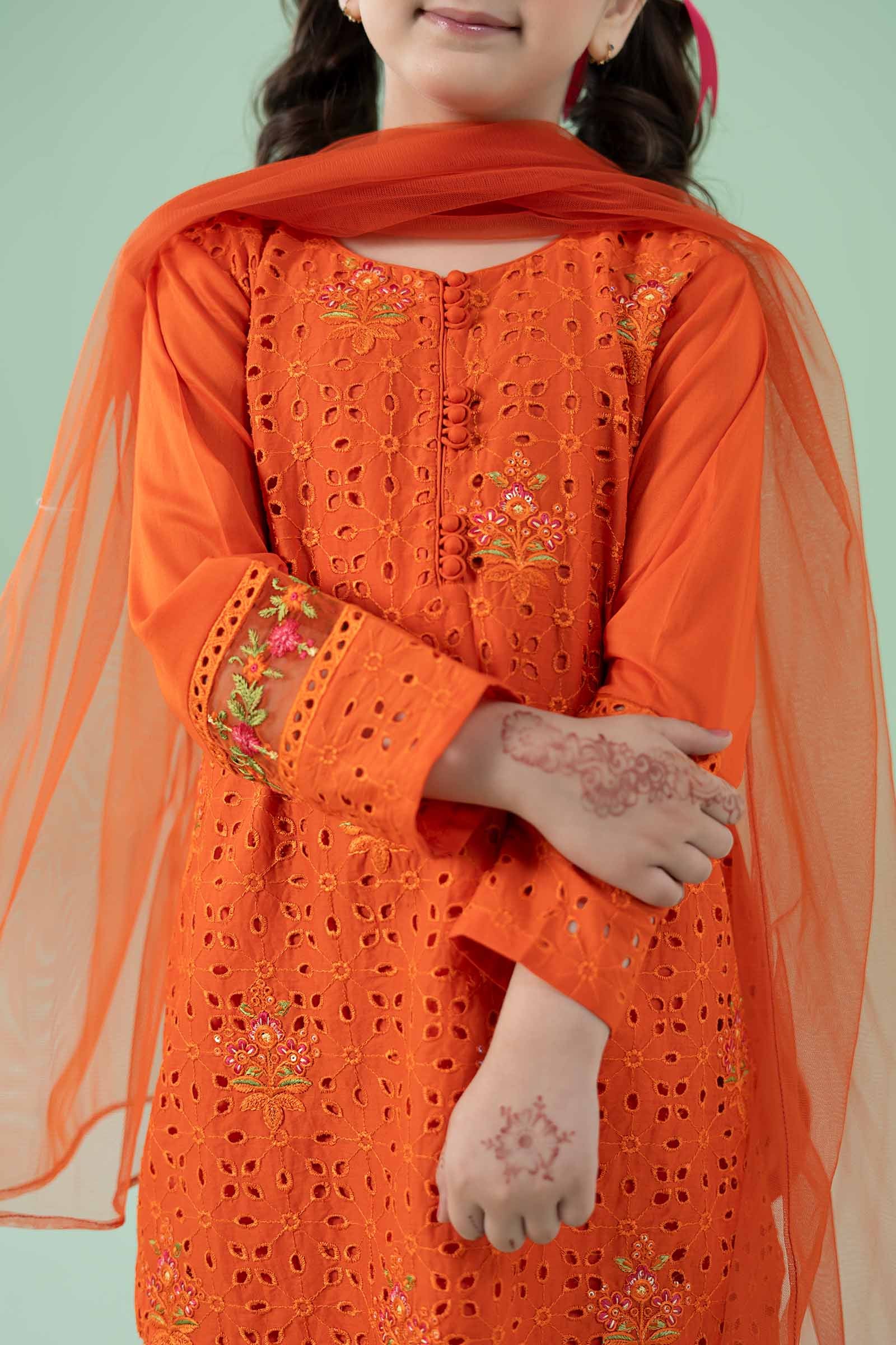 3 Piece Embroidered Lawn Suit - Image 4