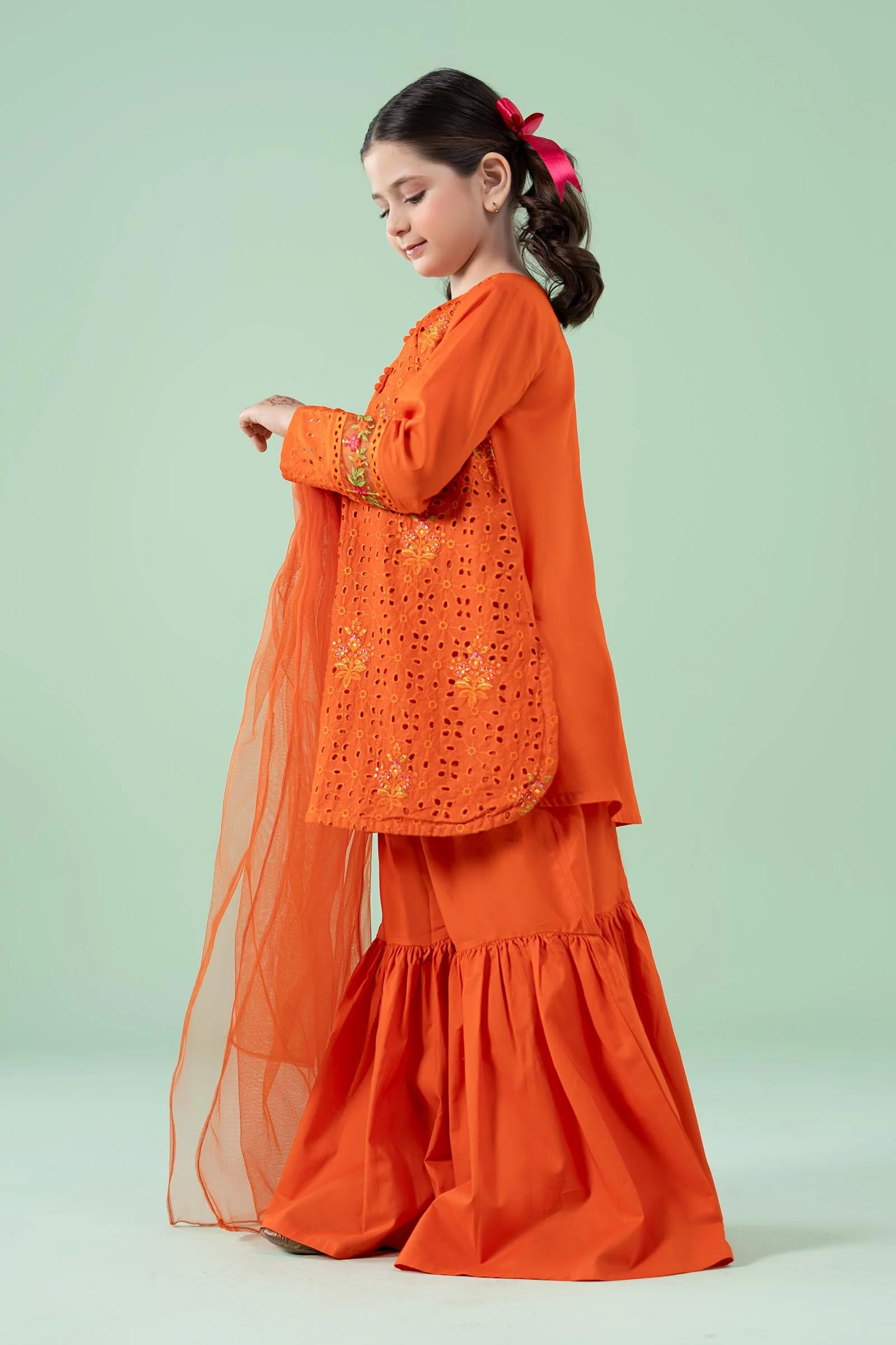 3 Piece Embroidered Lawn Suit - Image 6