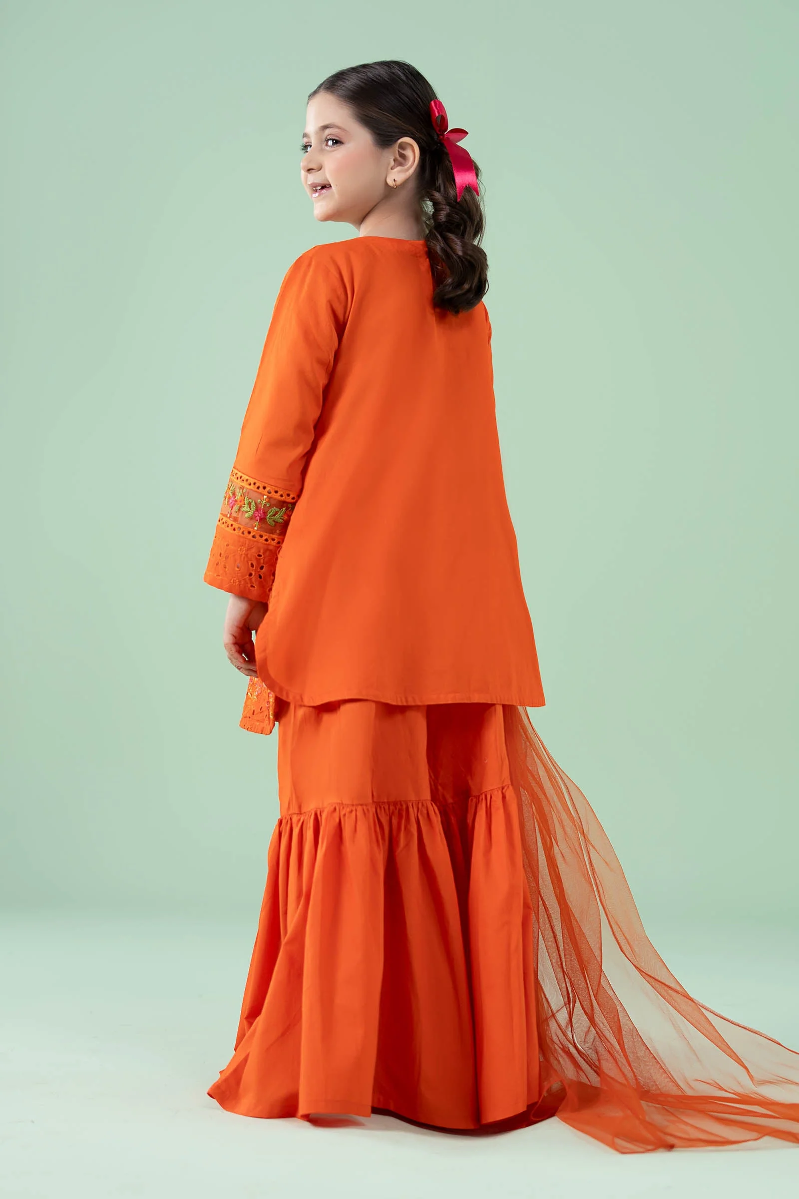 3 Piece Embroidered Lawn Suit - Image 7
