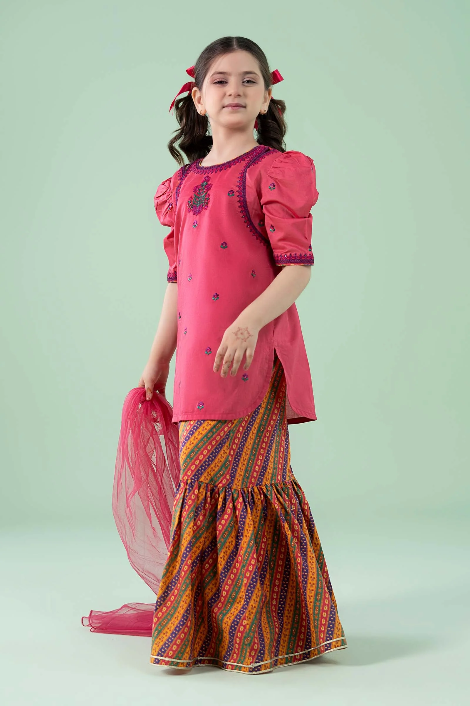 3 Piece Embroidered Lawn Suit - Image 5