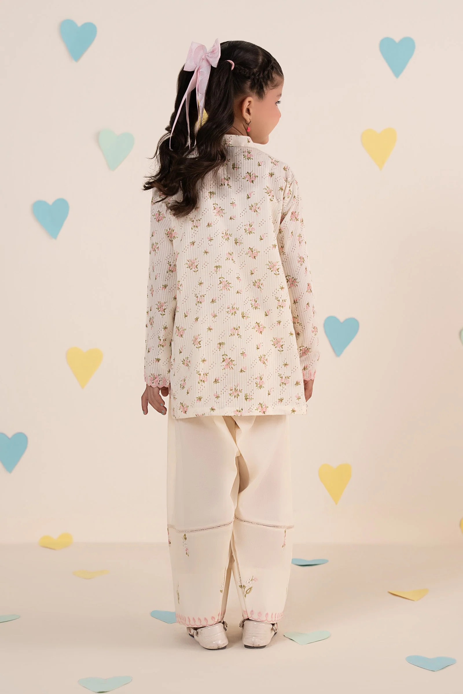 2 Piece Embroidered Lawn Suit - Image 8