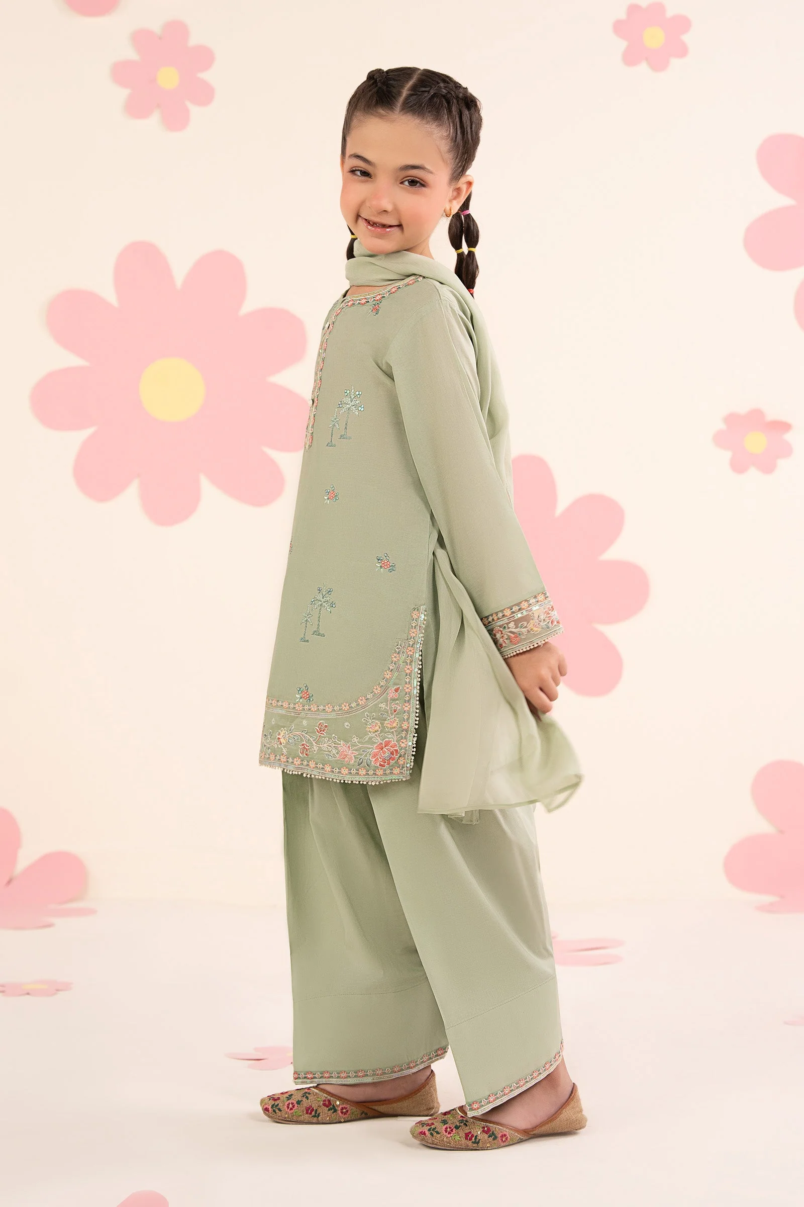 3 Piece Embroidered Lawn Suit - Image 4
