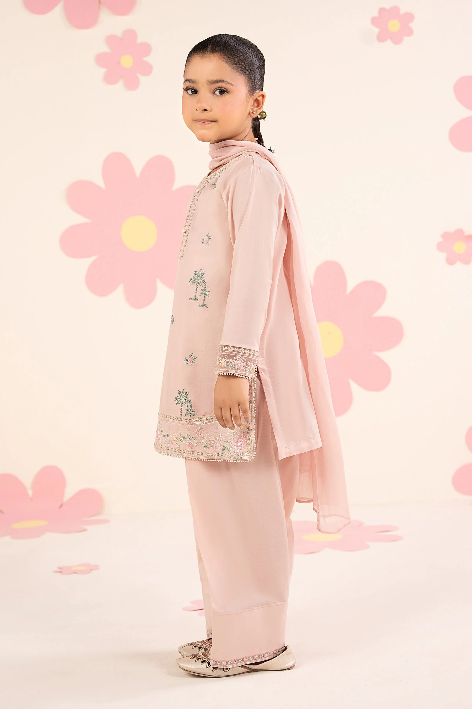 3 Piece Embroidered Lawn Suit - Image 7