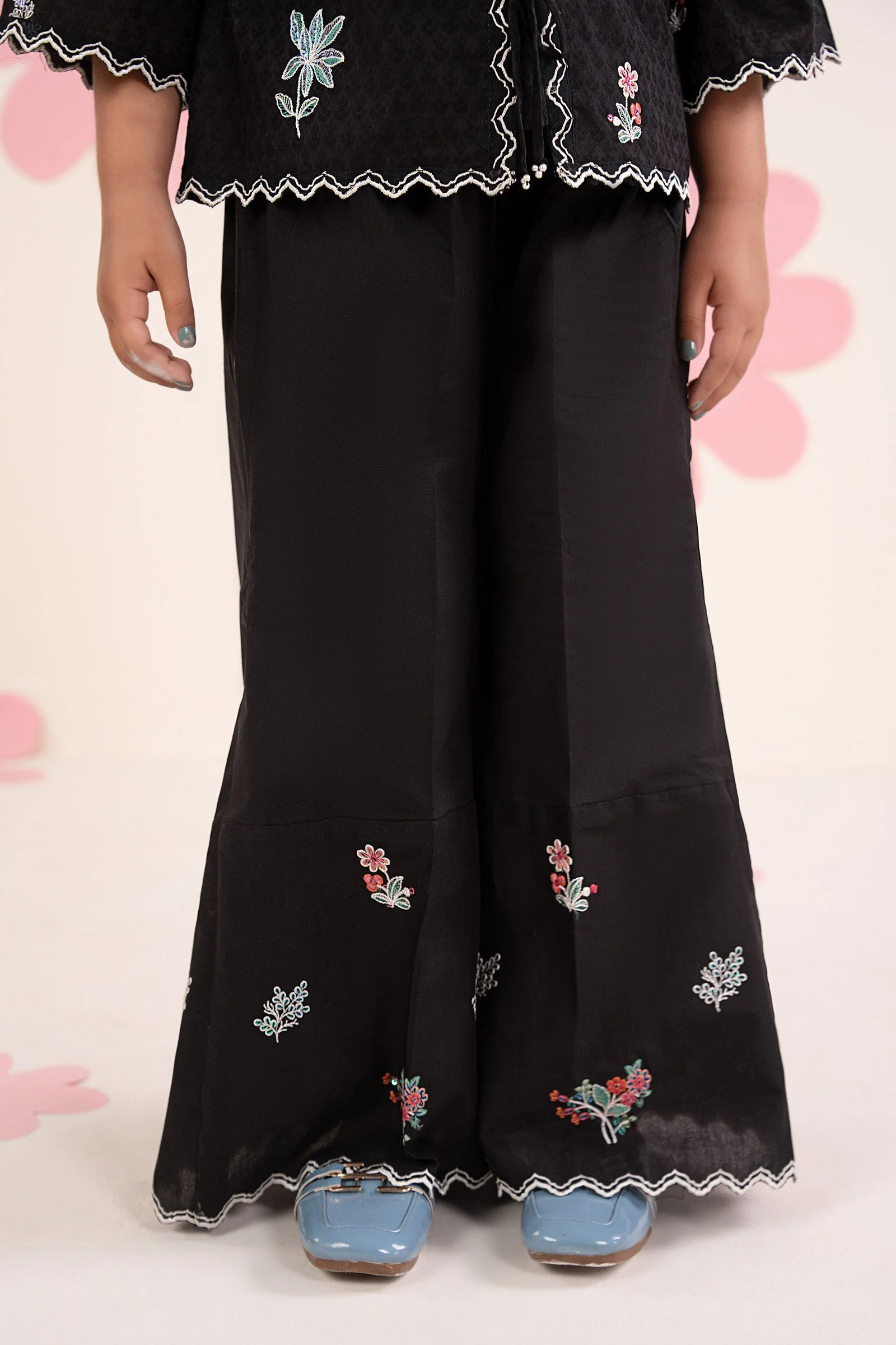 2 Piece Embroidered Dobby Jacquard Suit - Image 6