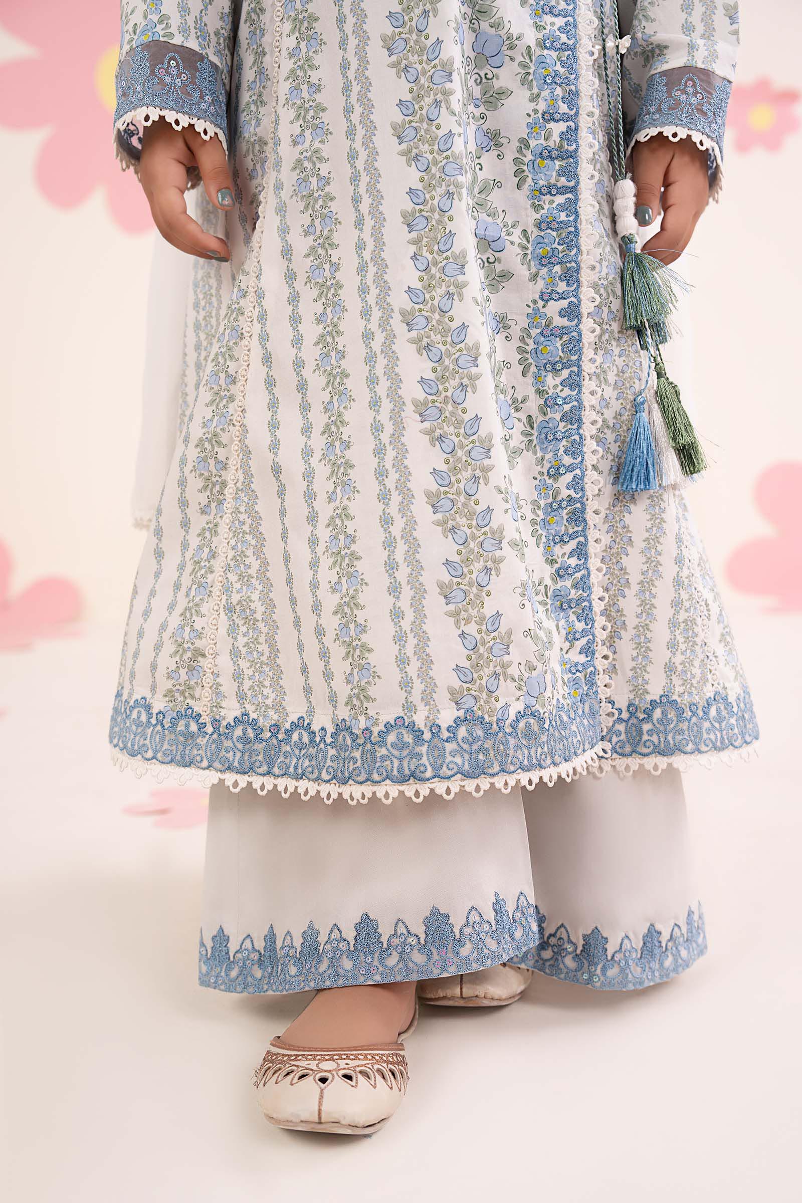 3 Piece Embroidered Lawn Suit - Image 6