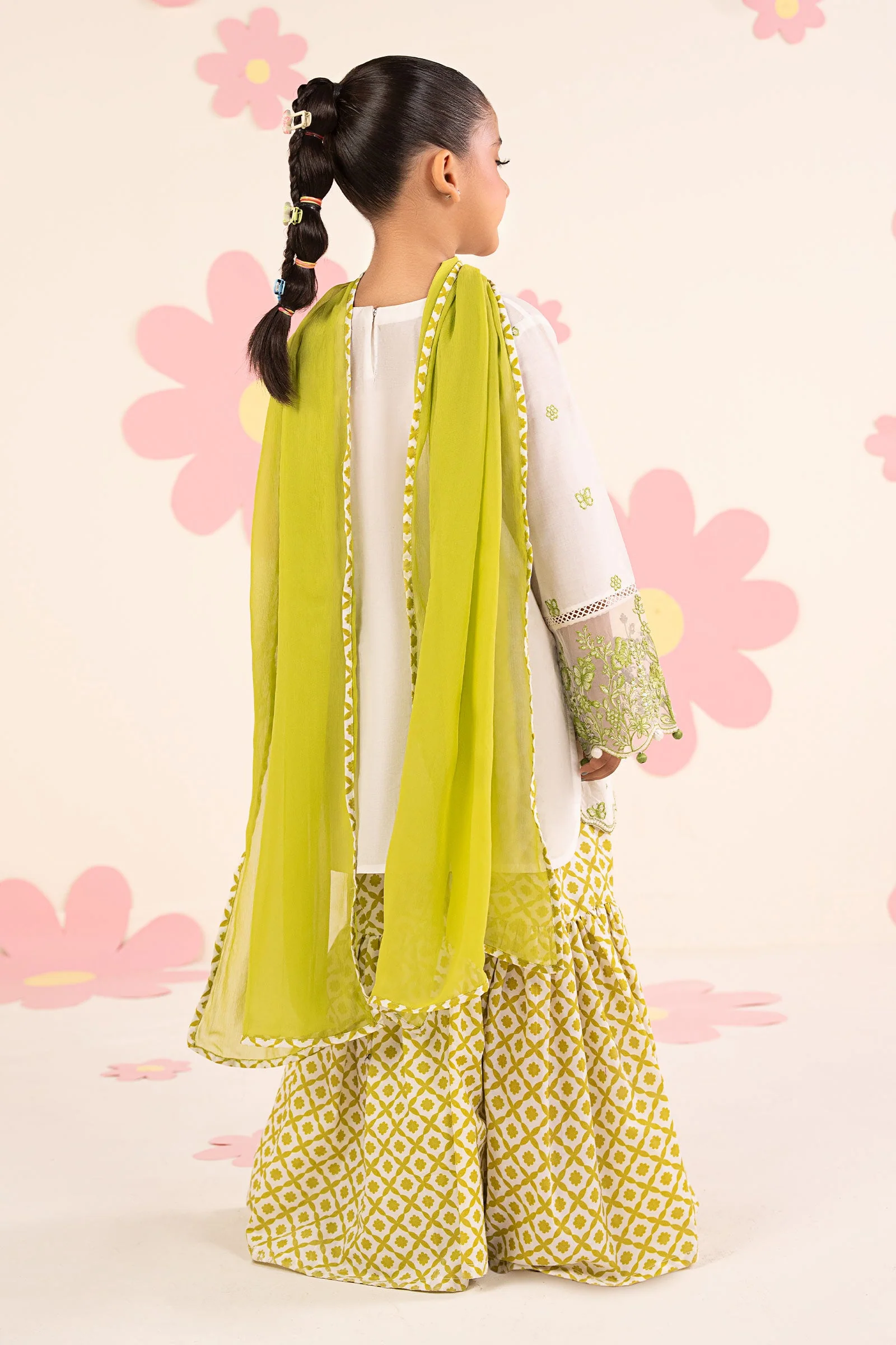 3 Piece Embroidered Lawn Suit - Image 8